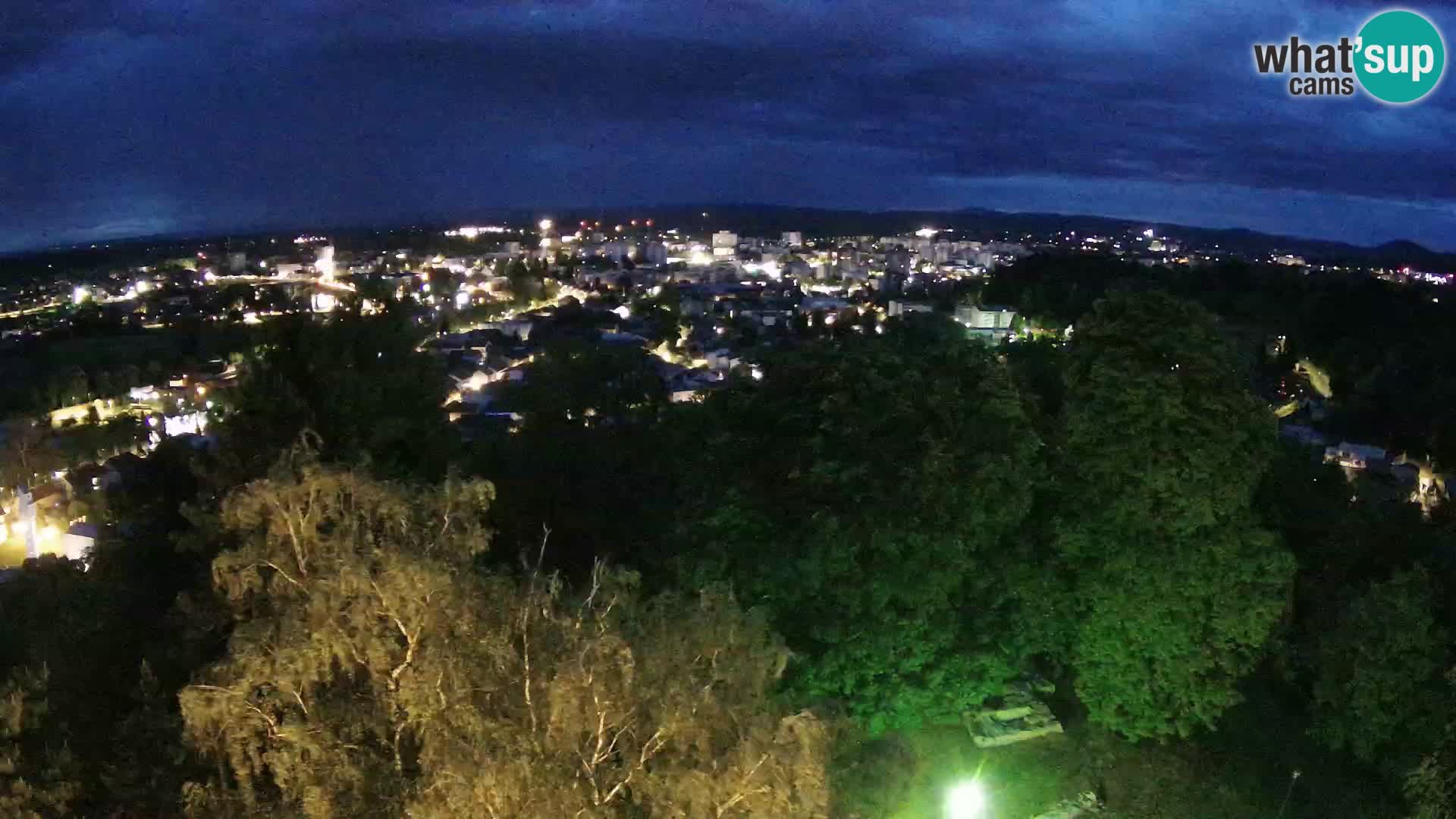 Web kamera Karlovac – Dvorac Dubovac uživo
