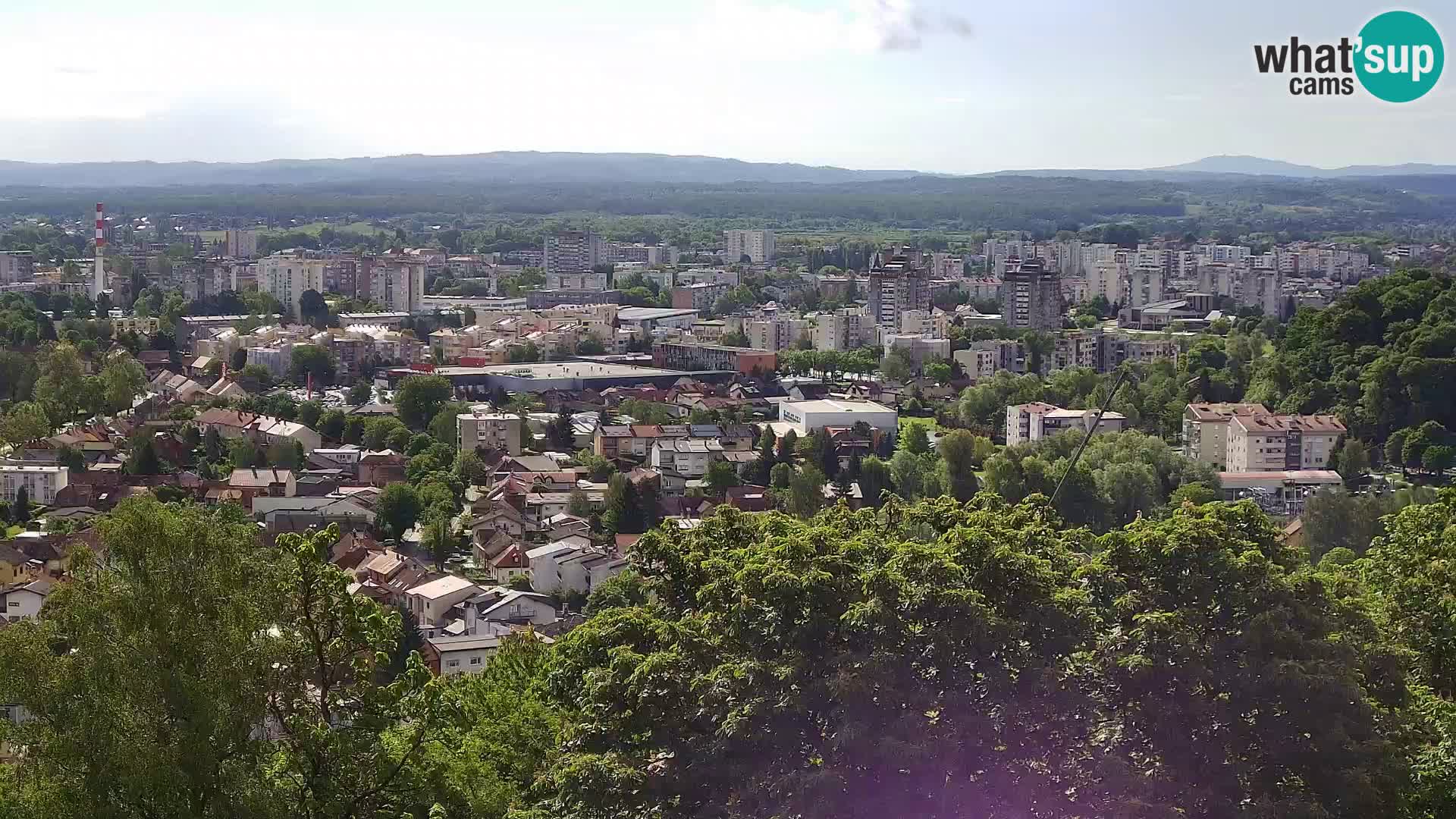 Spletna kamera Karlovac Dubovac grad – Pogled v živo na zgodovinsko znamenitost Karlovca