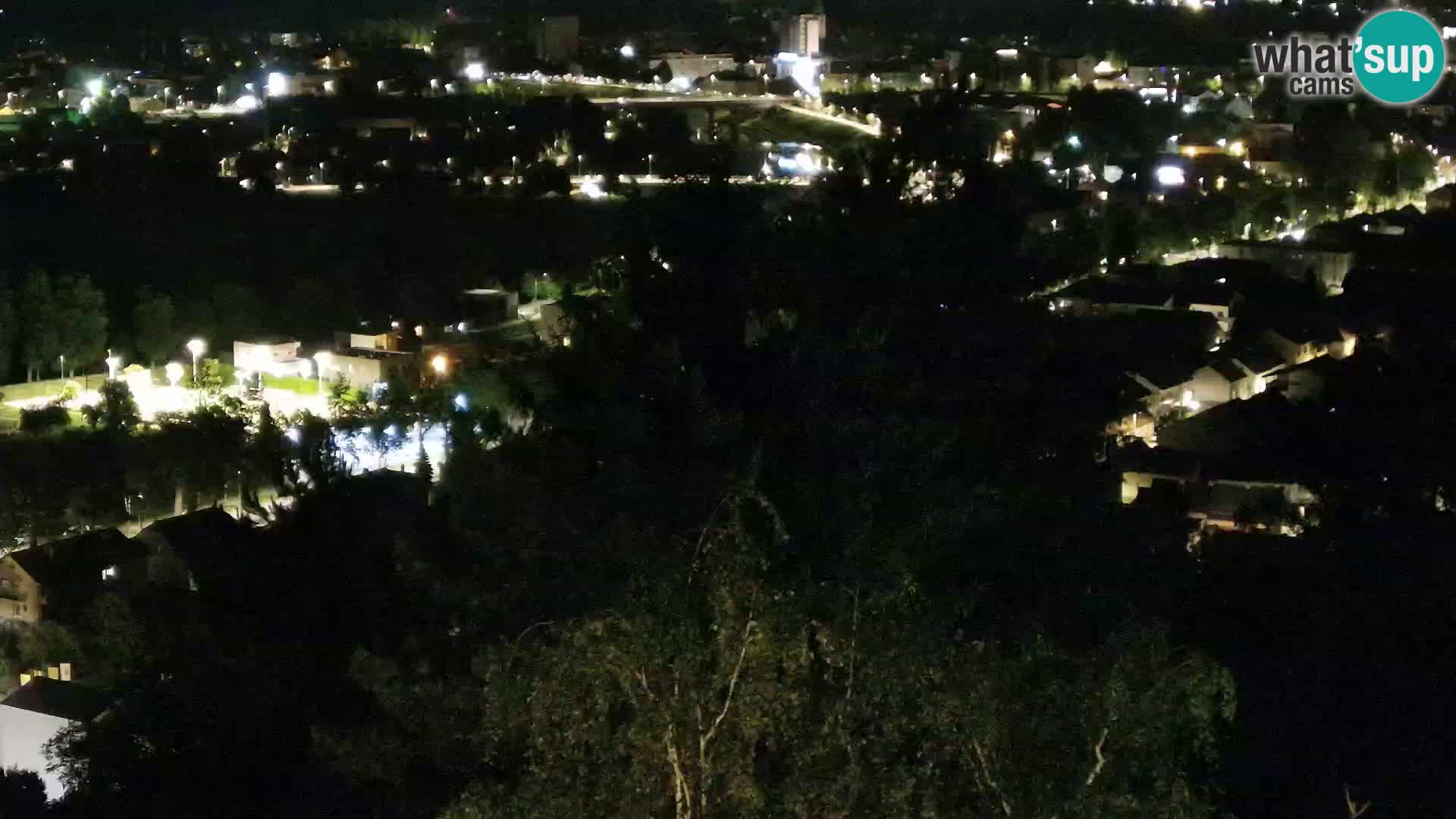 Spletna kamera Karlovac Dubovac grad – Pogled v živo na zgodovinsko znamenitost Karlovca