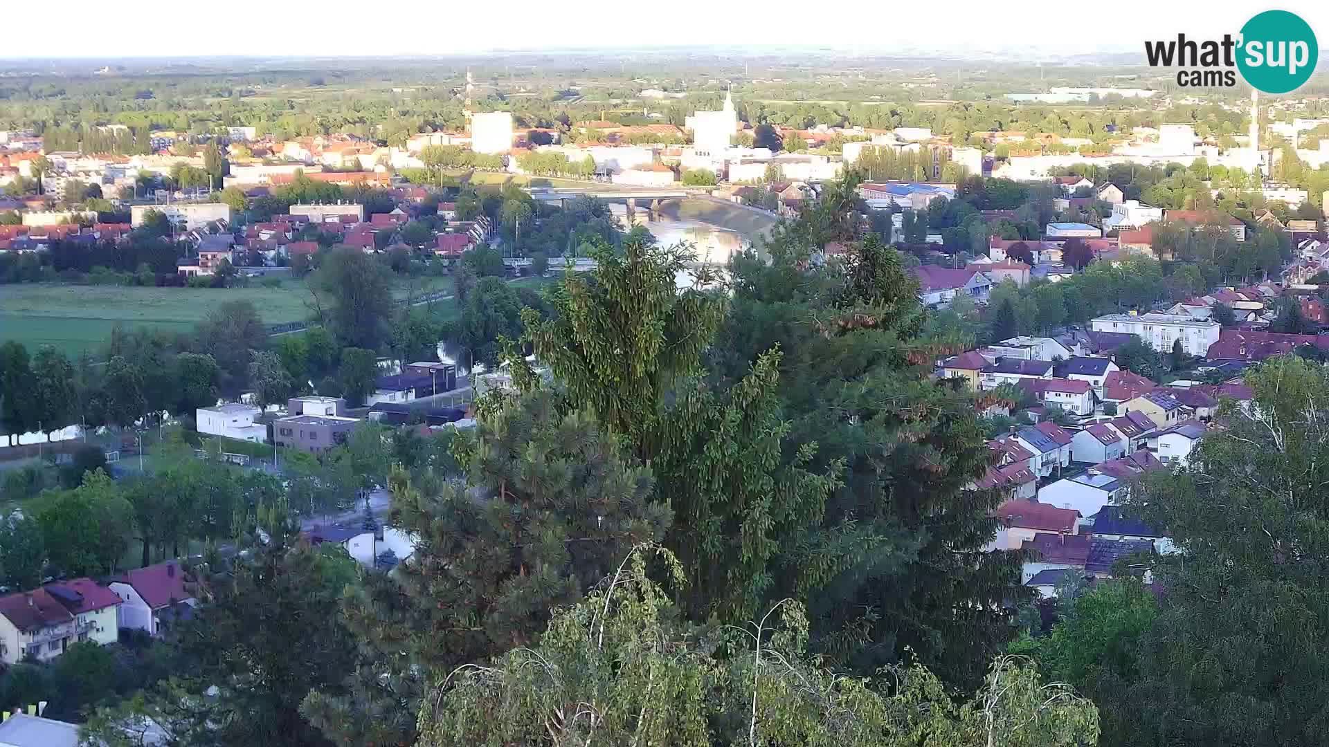 Spletna kamera Karlovac Dubovac grad – Pogled v živo na zgodovinsko znamenitost Karlovca