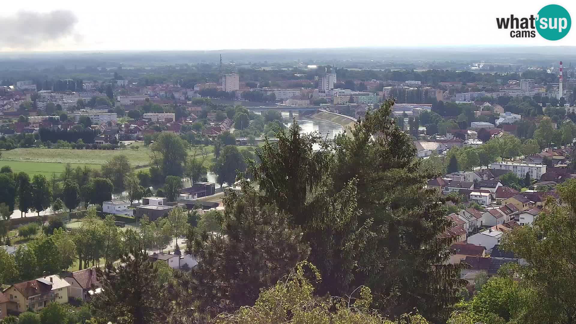 Spletna kamera Karlovac Dubovac grad – Pogled v živo na zgodovinsko znamenitost Karlovca