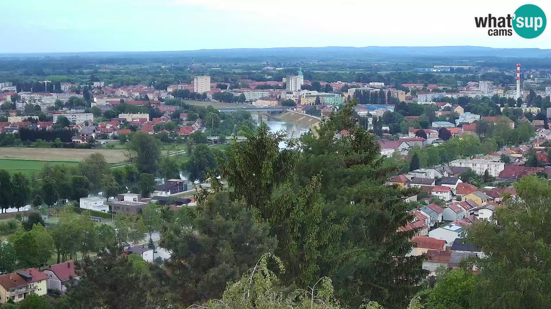 Spletna kamera Karlovac Dubovac grad – Pogled v živo na zgodovinsko znamenitost Karlovca