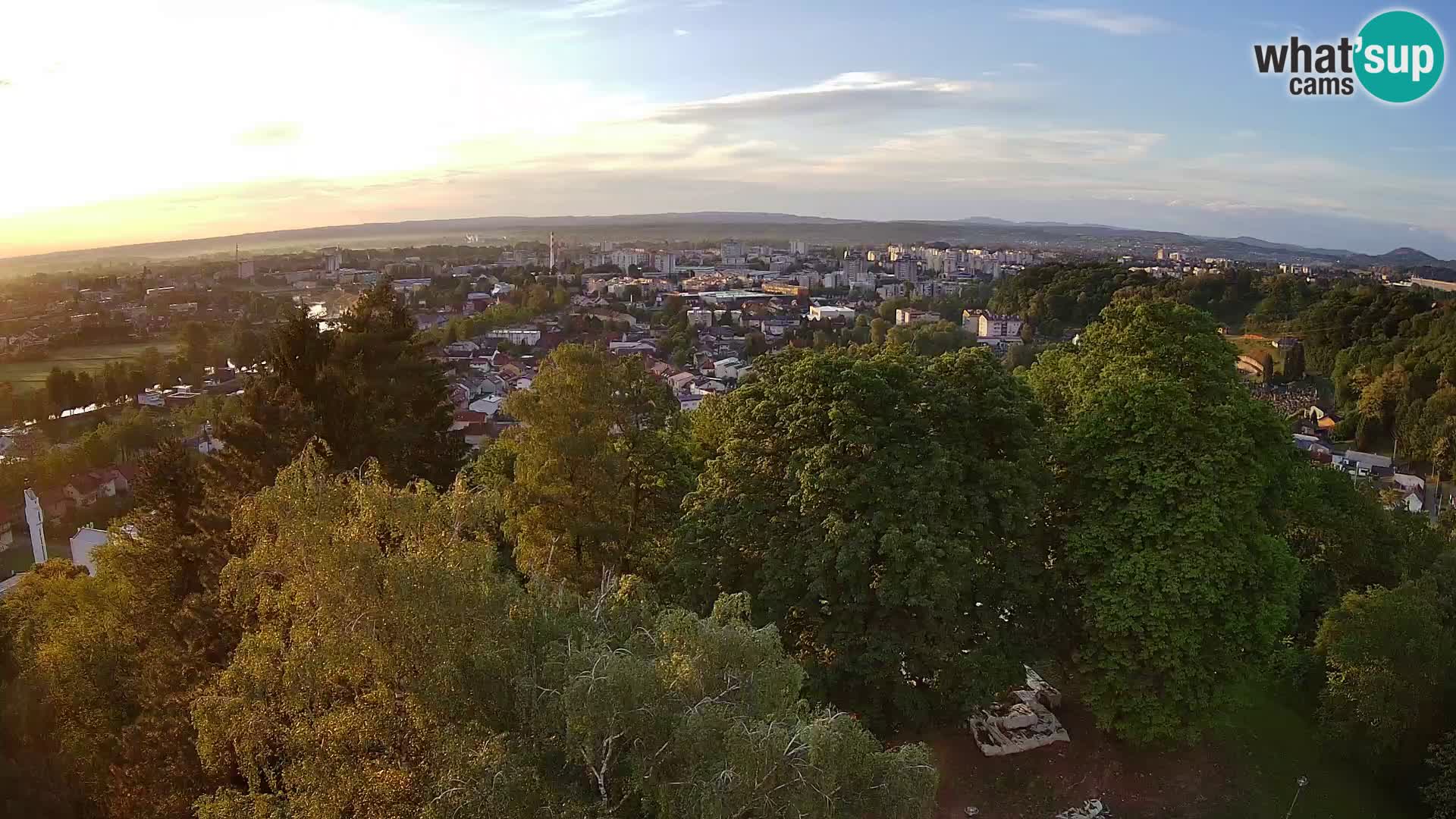 Web kamera Karlovac – Dvorac Dubovac uživo