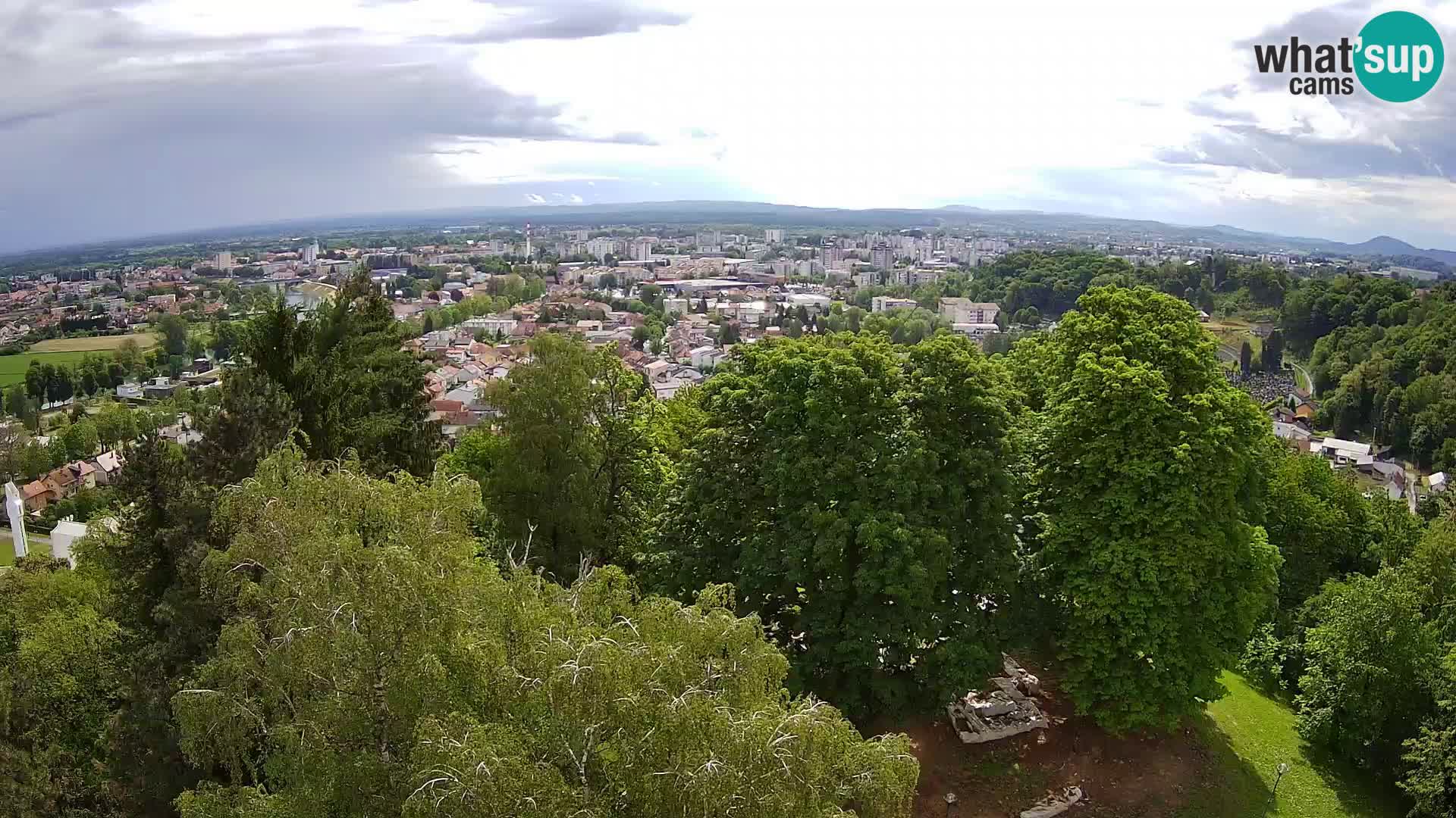 Web kamera Karlovac – Dvorac Dubovac uživo
