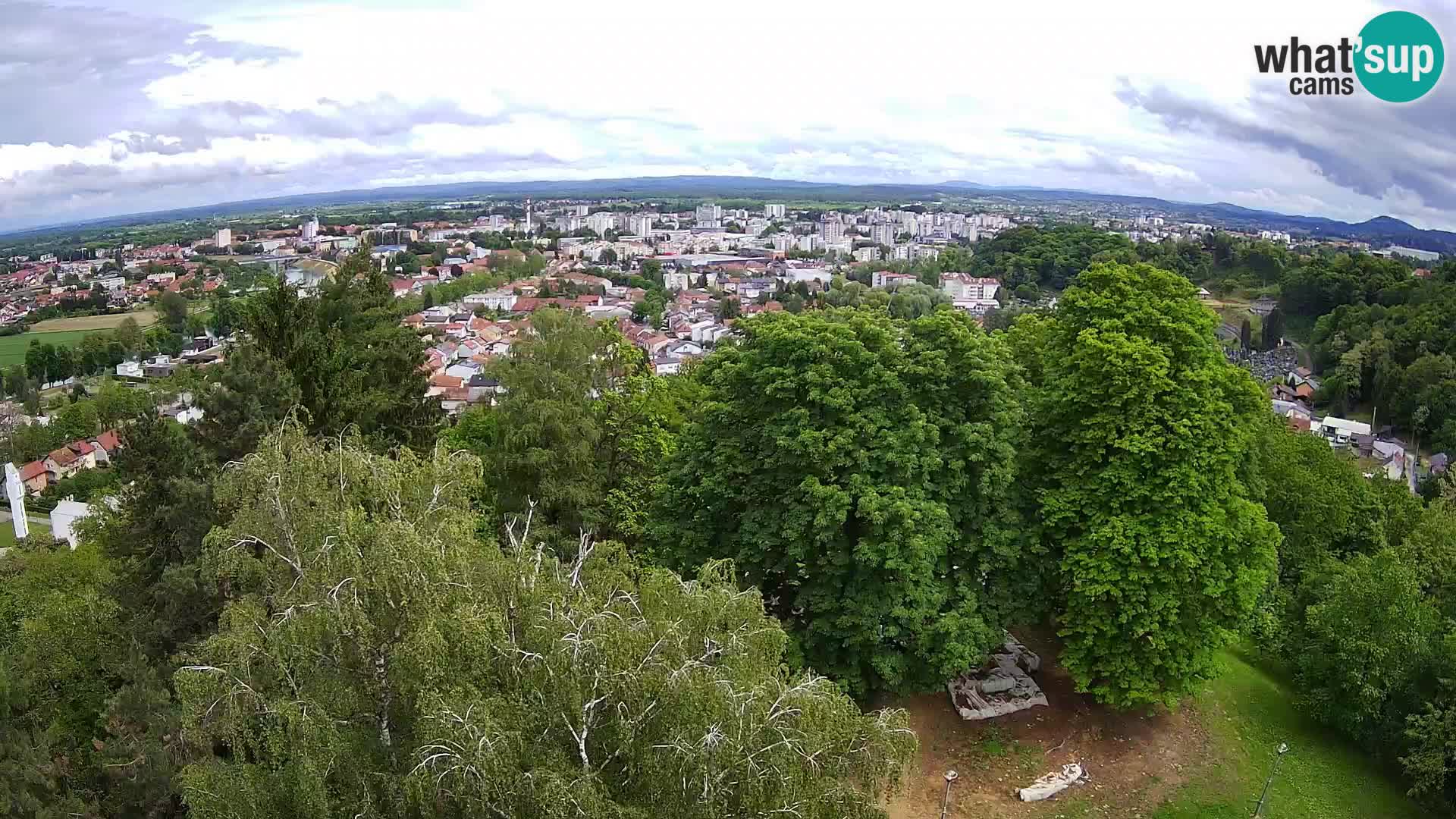 Web kamera Karlovac – Dvorac Dubovac uživo