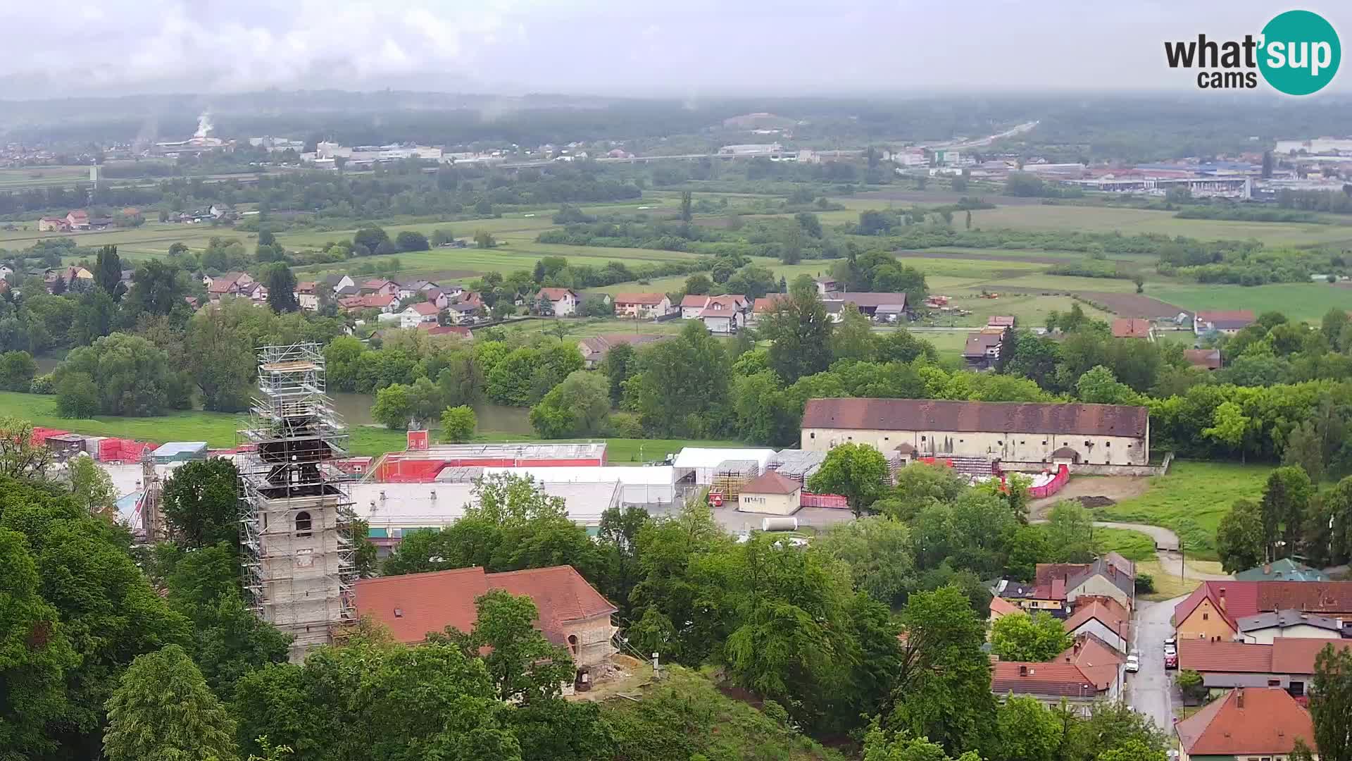 Spletna kamera Karlovac Dubovac grad – Pogled v živo na zgodovinsko znamenitost Karlovca