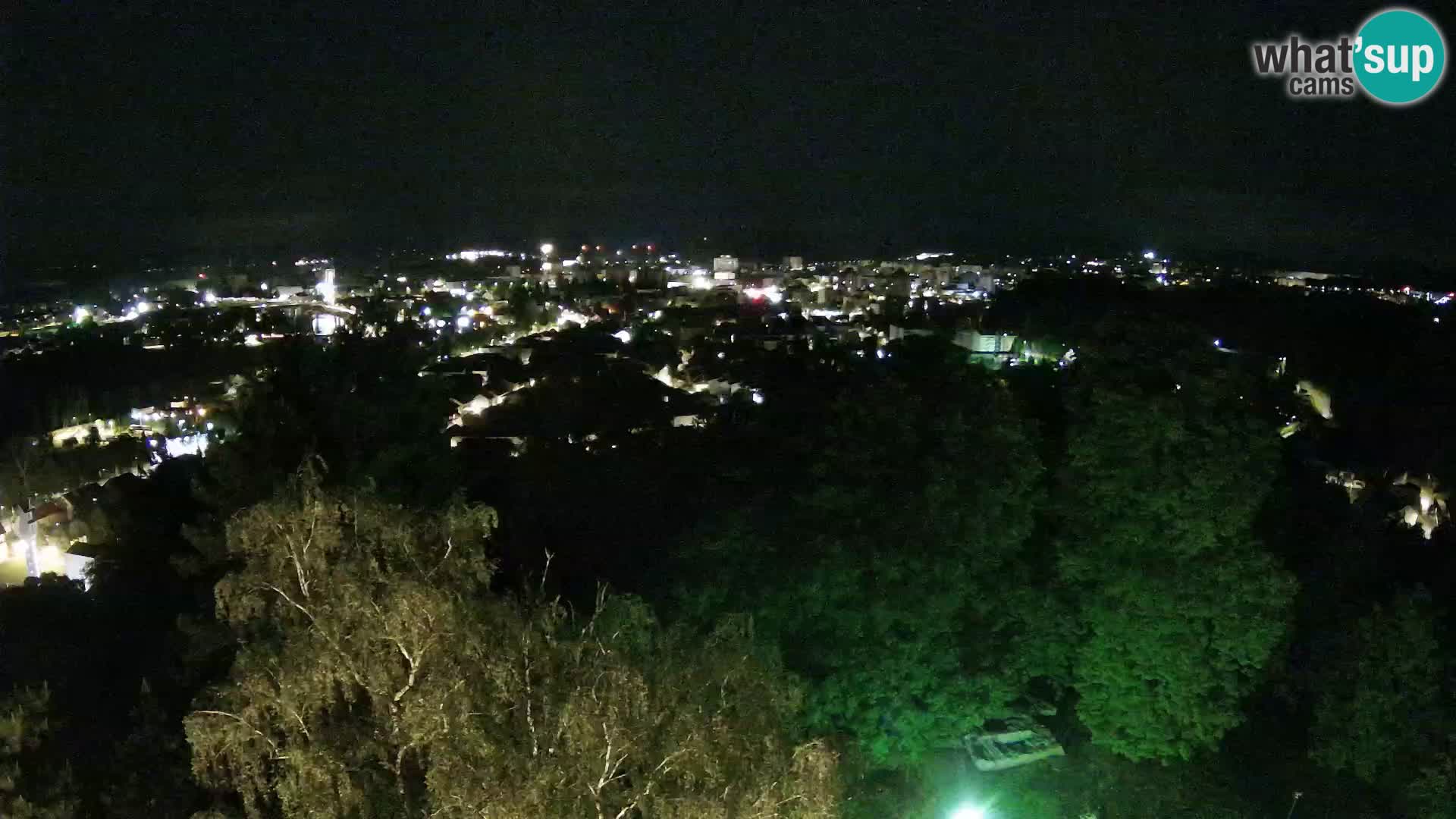 Spletna kamera Karlovac Dubovac grad – Pogled v živo na zgodovinsko znamenitost Karlovca