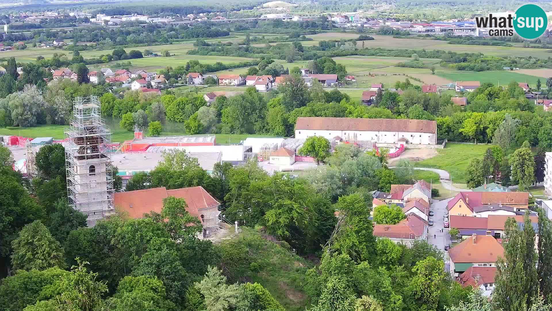 Spletna kamera Karlovac Dubovac grad – Pogled v živo na zgodovinsko znamenitost Karlovca