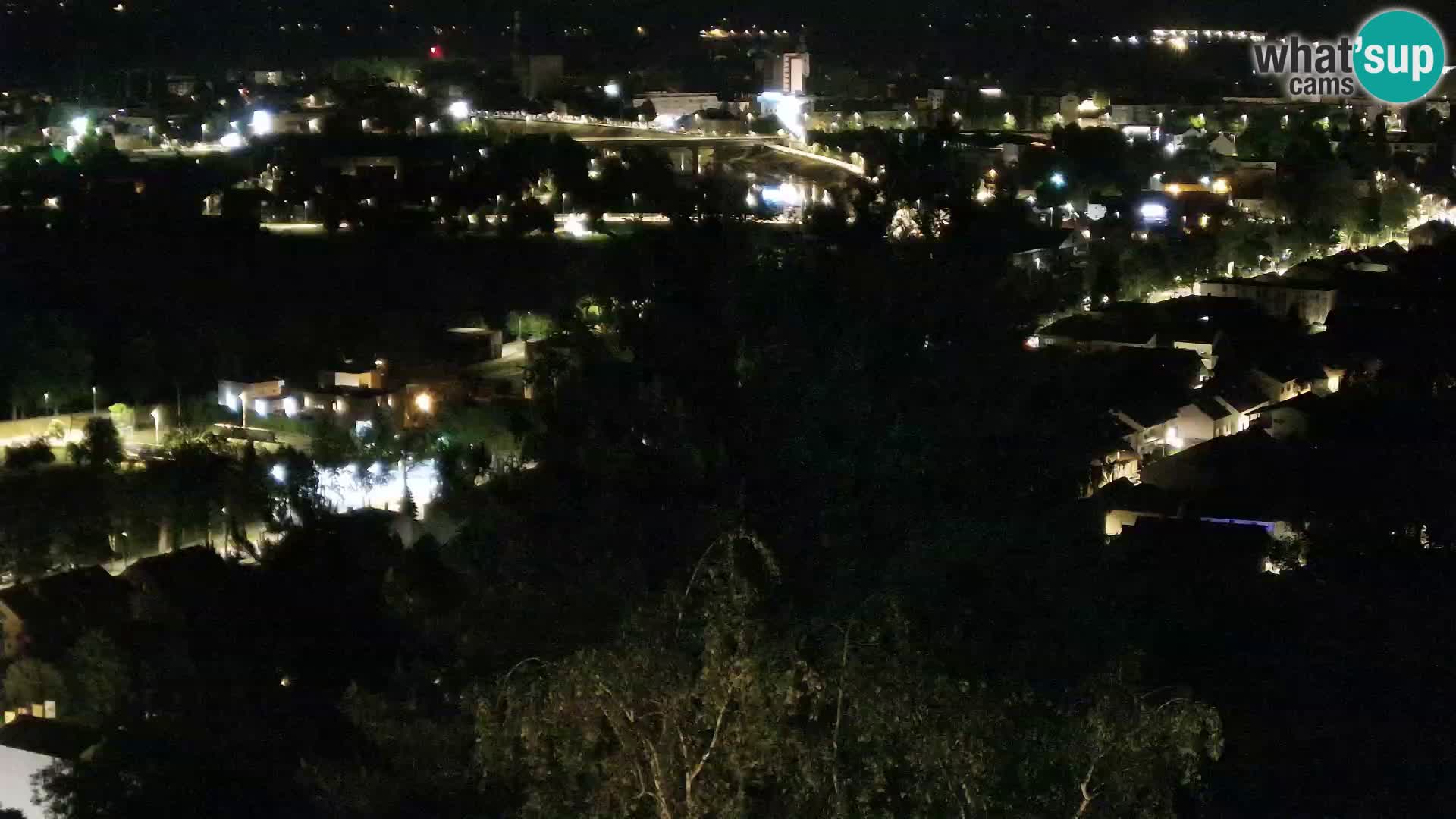 Web kamera Karlovac – Dvorac Dubovac uživo