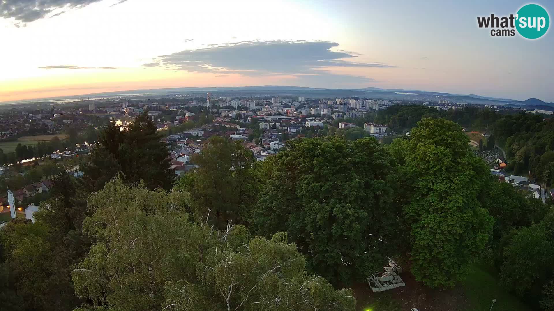 Web kamera Karlovac – Dvorac Dubovac uživo