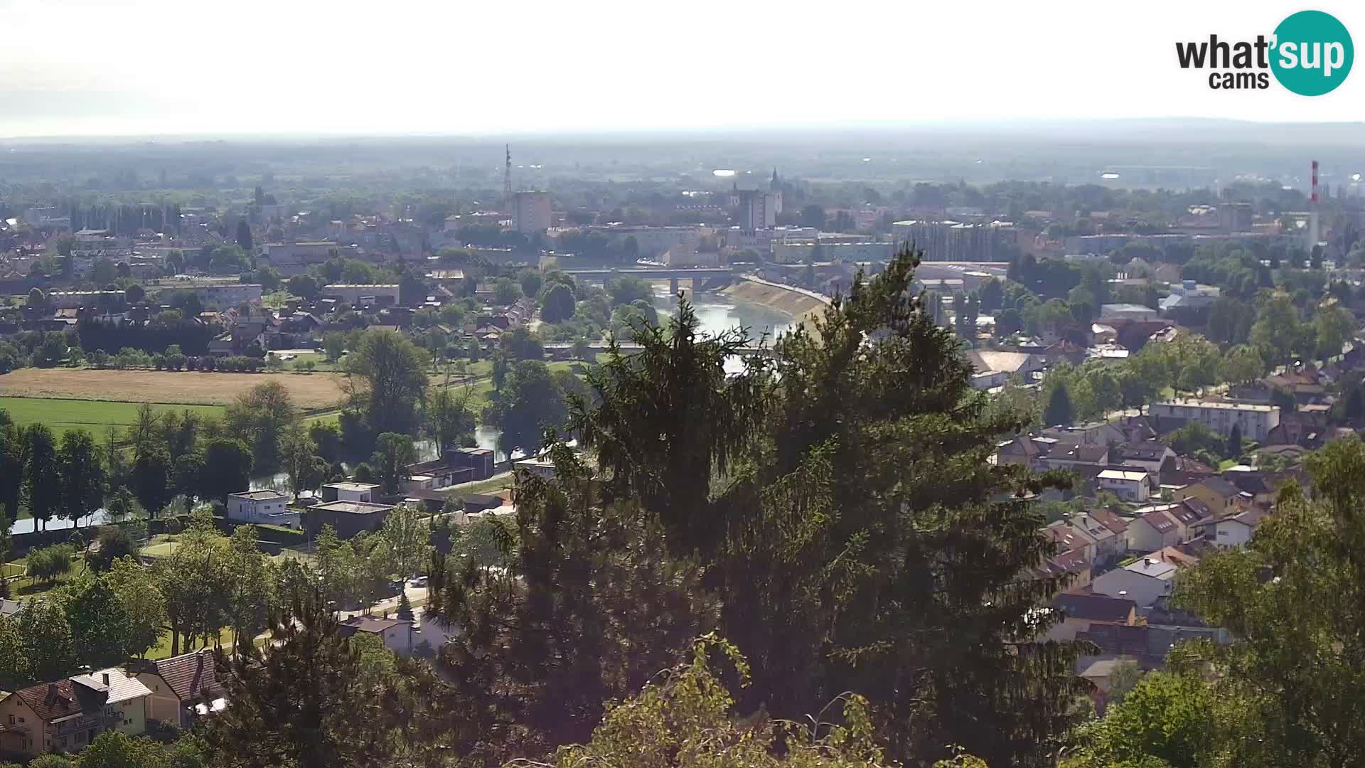 Spletna kamera Karlovac Dubovac grad – Pogled v živo na zgodovinsko znamenitost Karlovca