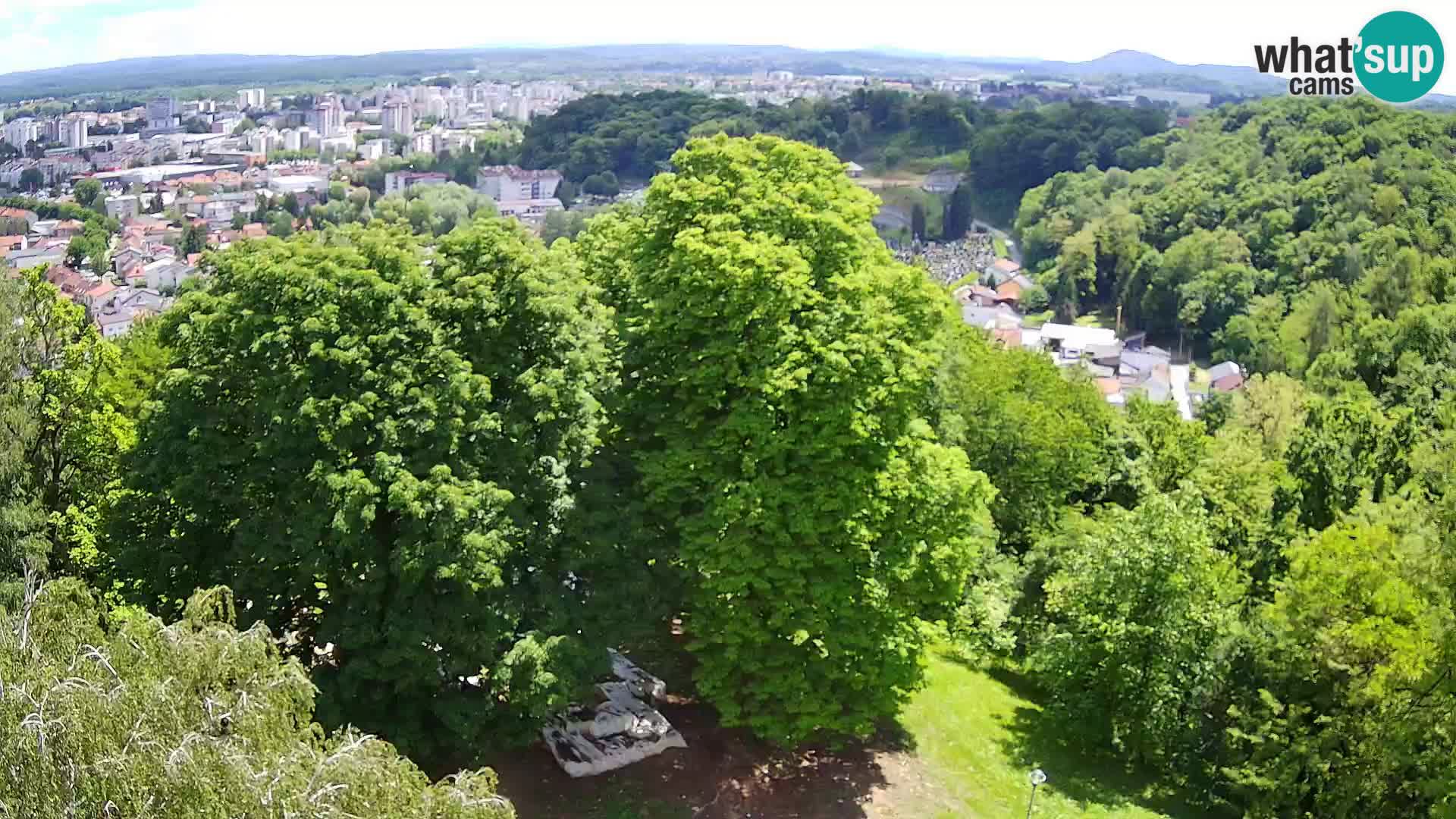 Spletna kamera Karlovac Dubovac grad – Pogled v živo na zgodovinsko znamenitost Karlovca