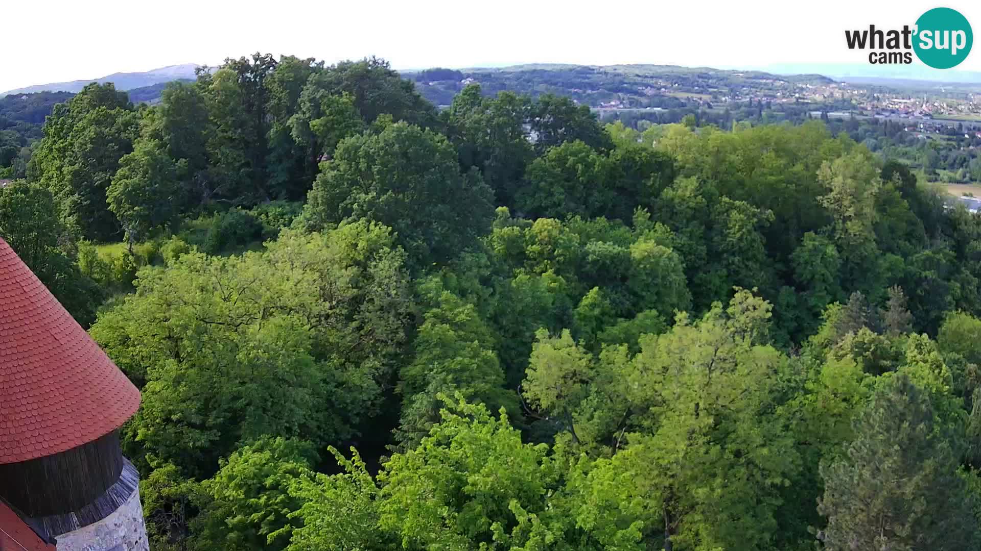 Spletna kamera Karlovac Dubovac grad – Pogled v živo na zgodovinsko znamenitost Karlovca