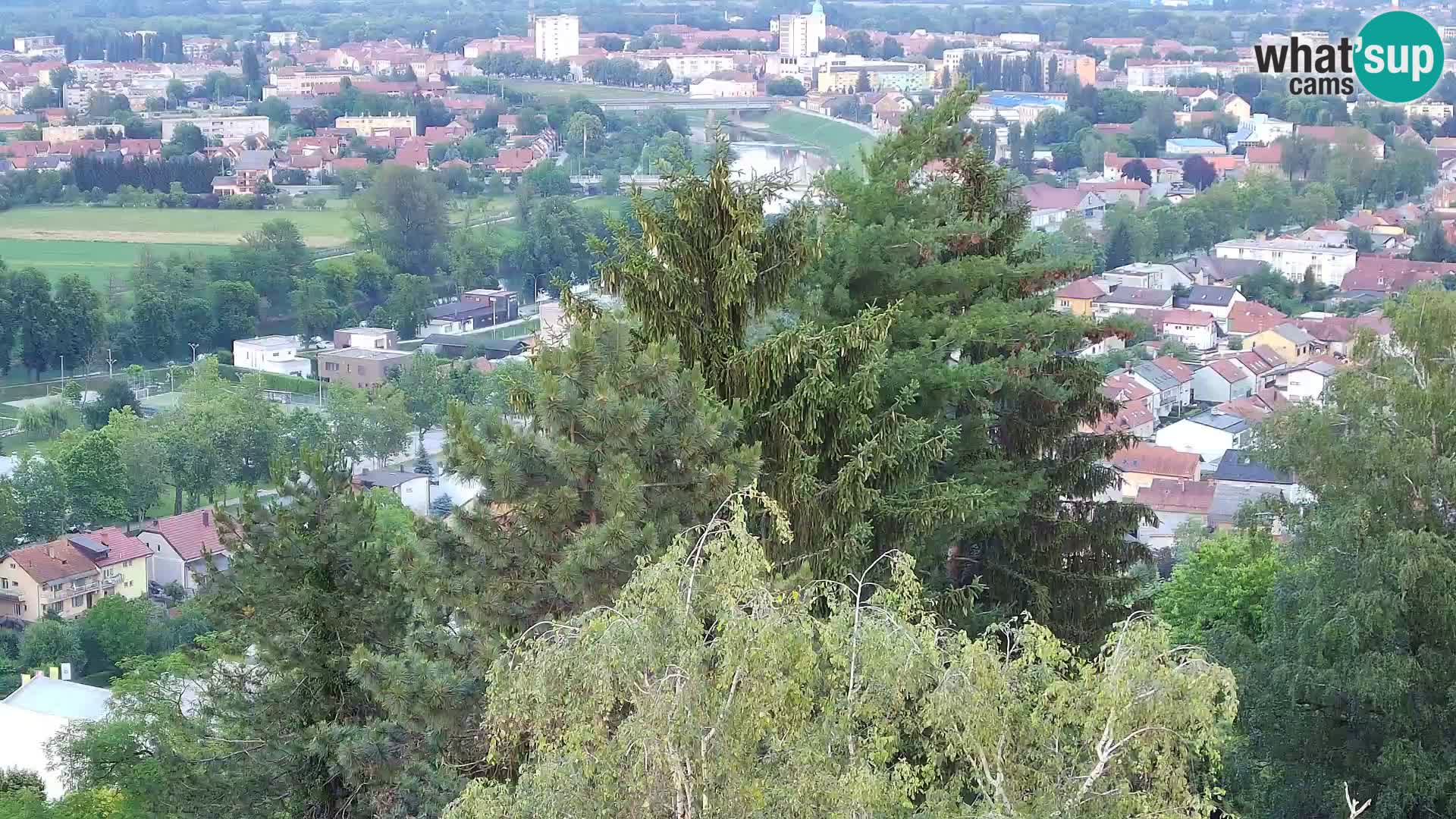 Spletna kamera Karlovac Dubovac grad – Pogled v živo na zgodovinsko znamenitost Karlovca