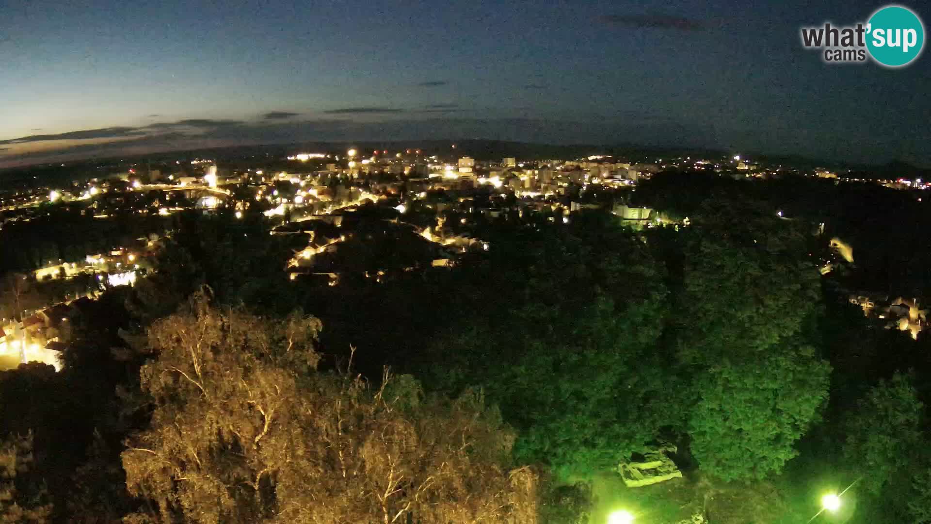 Web kamera Karlovac – Dvorac Dubovac uživo