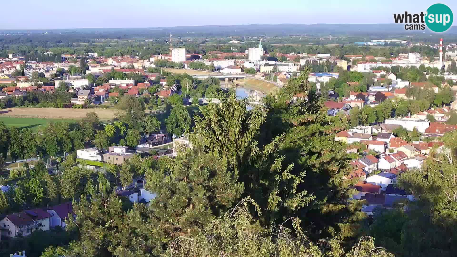 Spletna kamera Karlovac Dubovac grad – Pogled v živo na zgodovinsko znamenitost Karlovca