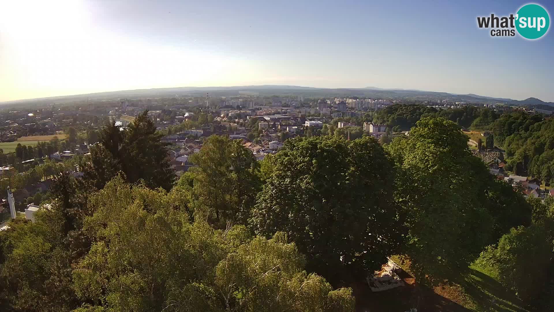 Web kamera Karlovac – Dvorac Dubovac uživo