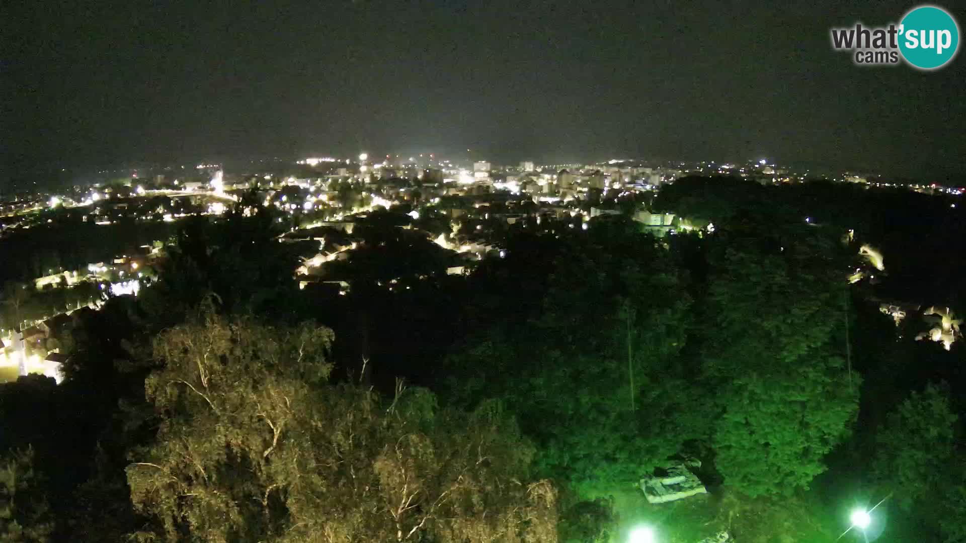 Spletna kamera Karlovac Dubovac grad – Pogled v živo na zgodovinsko znamenitost Karlovca