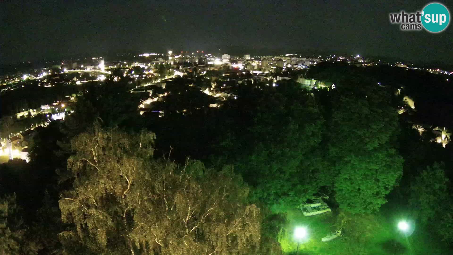 Spletna kamera Karlovac Dubovac grad – Pogled v živo na zgodovinsko znamenitost Karlovca