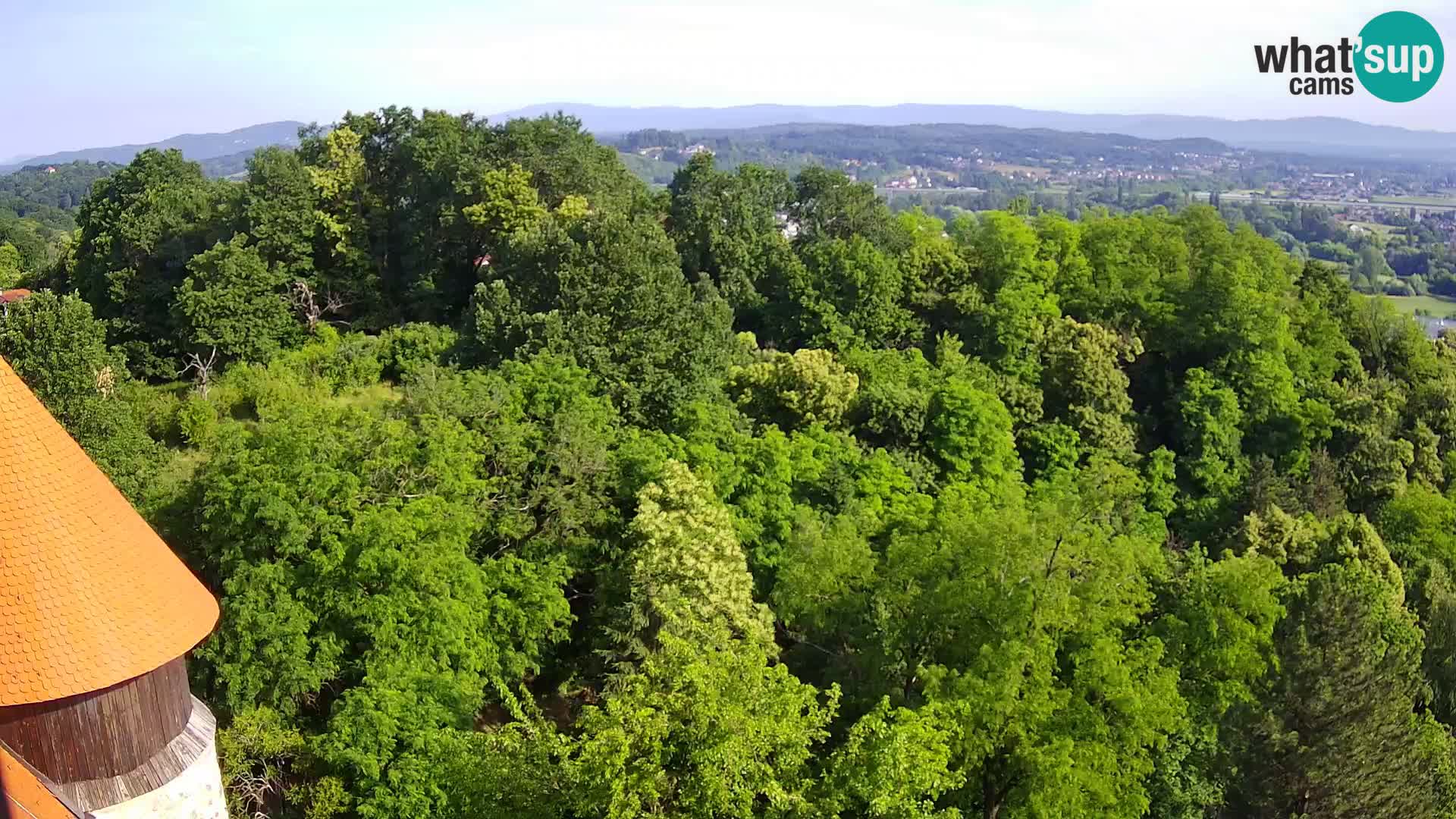 Spletna kamera Karlovac Dubovac grad – Pogled v živo na zgodovinsko znamenitost Karlovca