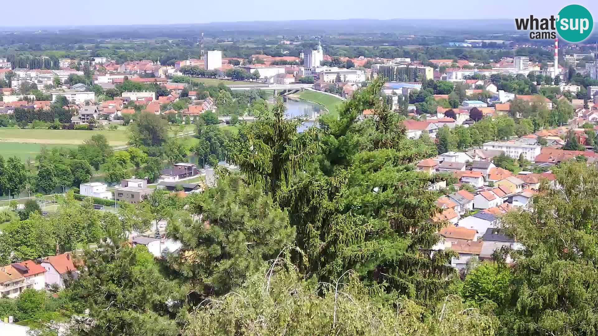 Spletna kamera Karlovac Dubovac grad – Pogled v živo na zgodovinsko znamenitost Karlovca