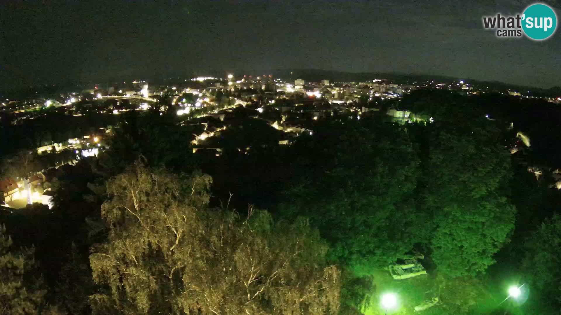 Spletna kamera Karlovac Dubovac grad – Pogled v živo na zgodovinsko znamenitost Karlovca
