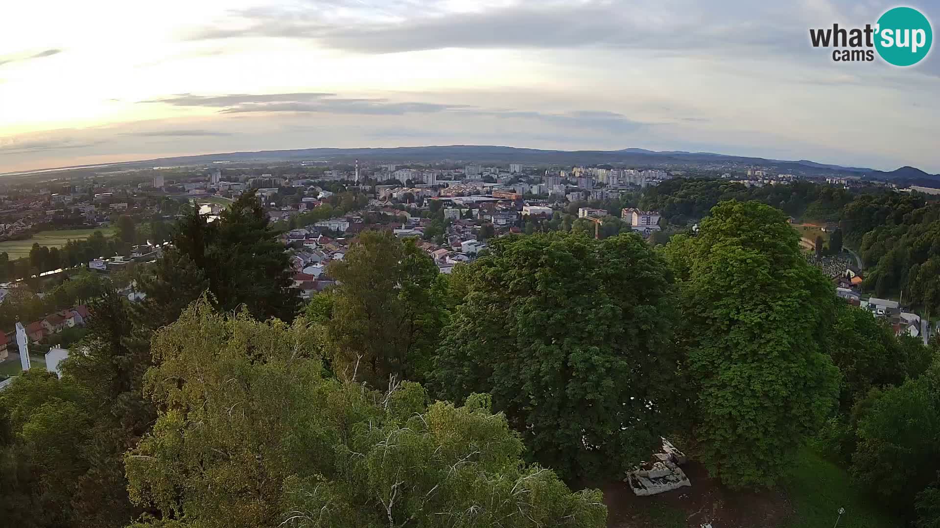 Web kamera Karlovac – Dvorac Dubovac uživo