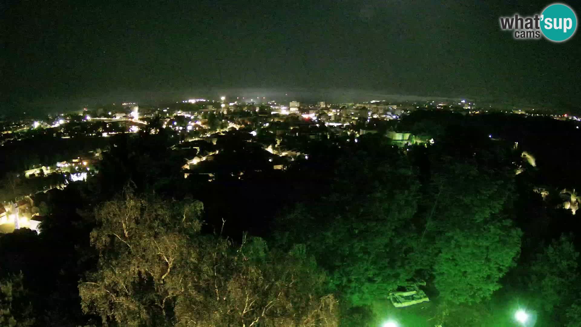 Spletna kamera Karlovac Dubovac grad – Pogled v živo na zgodovinsko znamenitost Karlovca