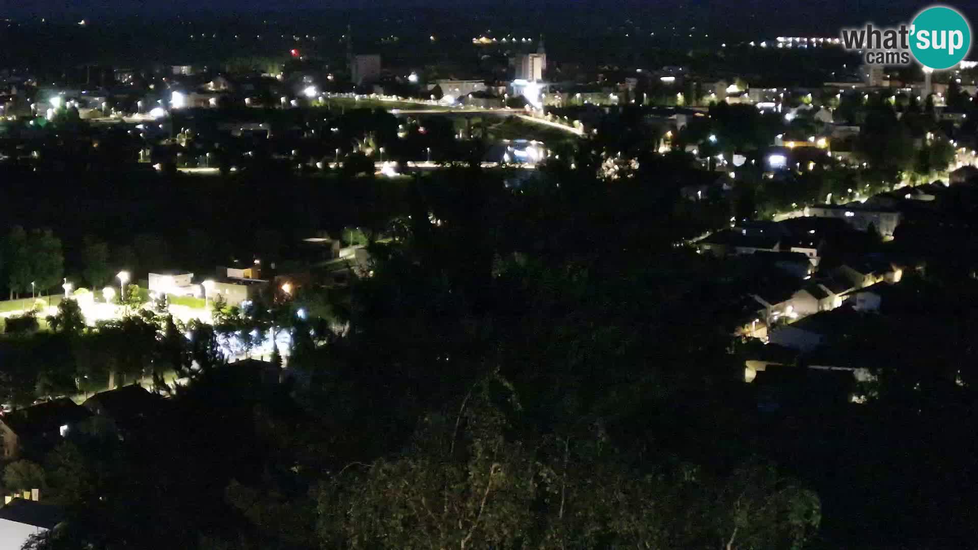 Spletna kamera Karlovac Dubovac grad – Pogled v živo na zgodovinsko znamenitost Karlovca