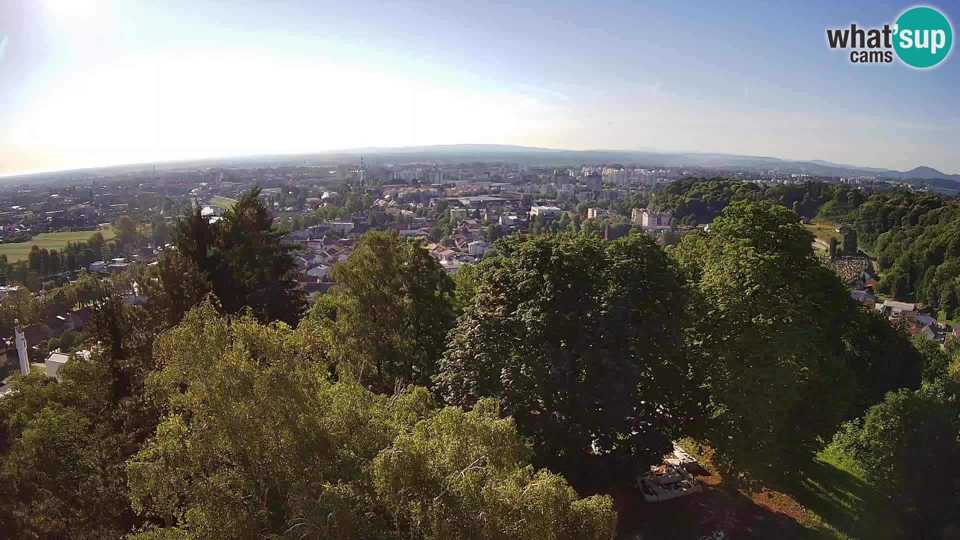 Web kamera Karlovac – Dvorac Dubovac uživo