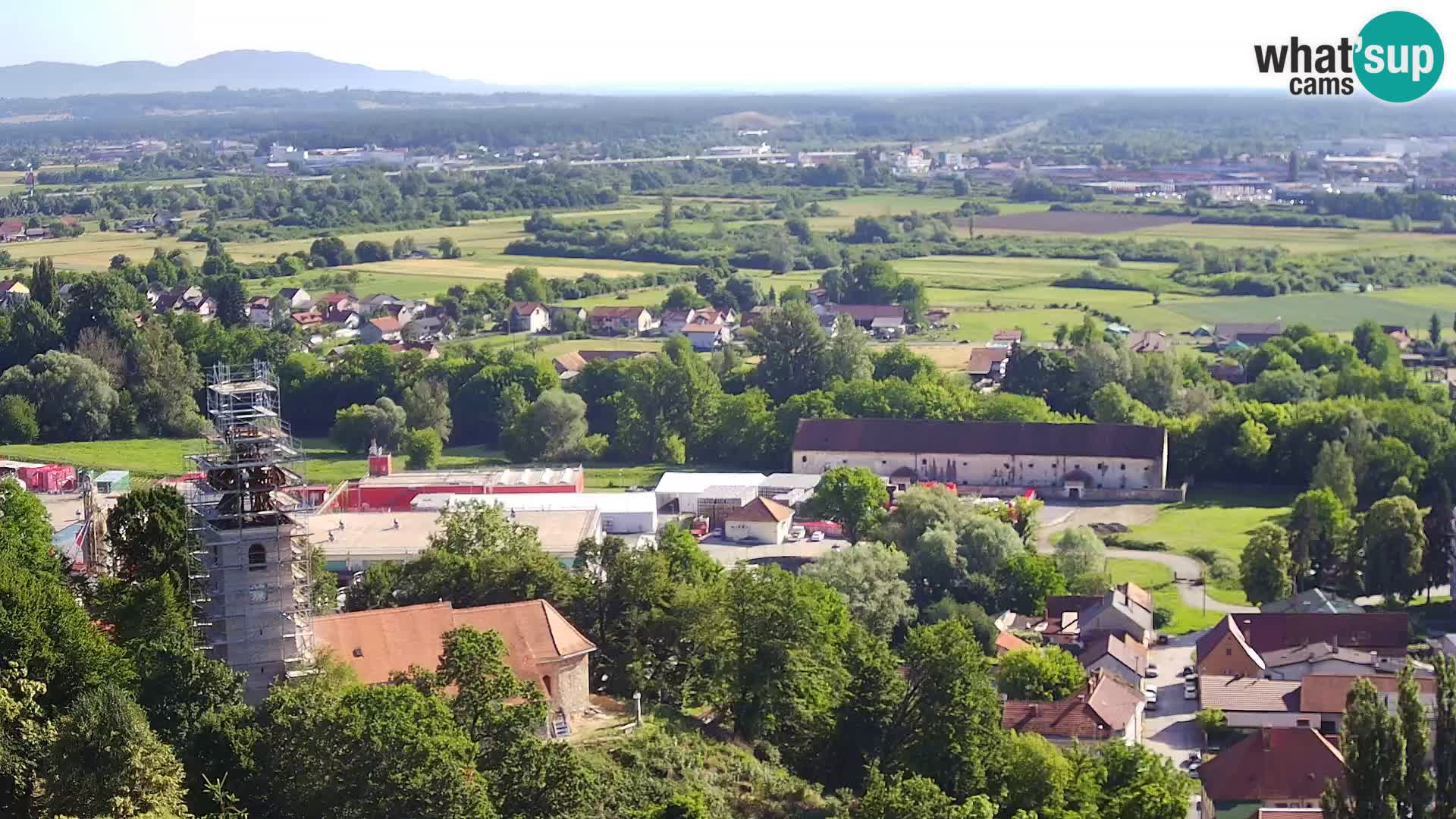 Spletna kamera Karlovac Dubovac grad – Pogled v živo na zgodovinsko znamenitost Karlovca