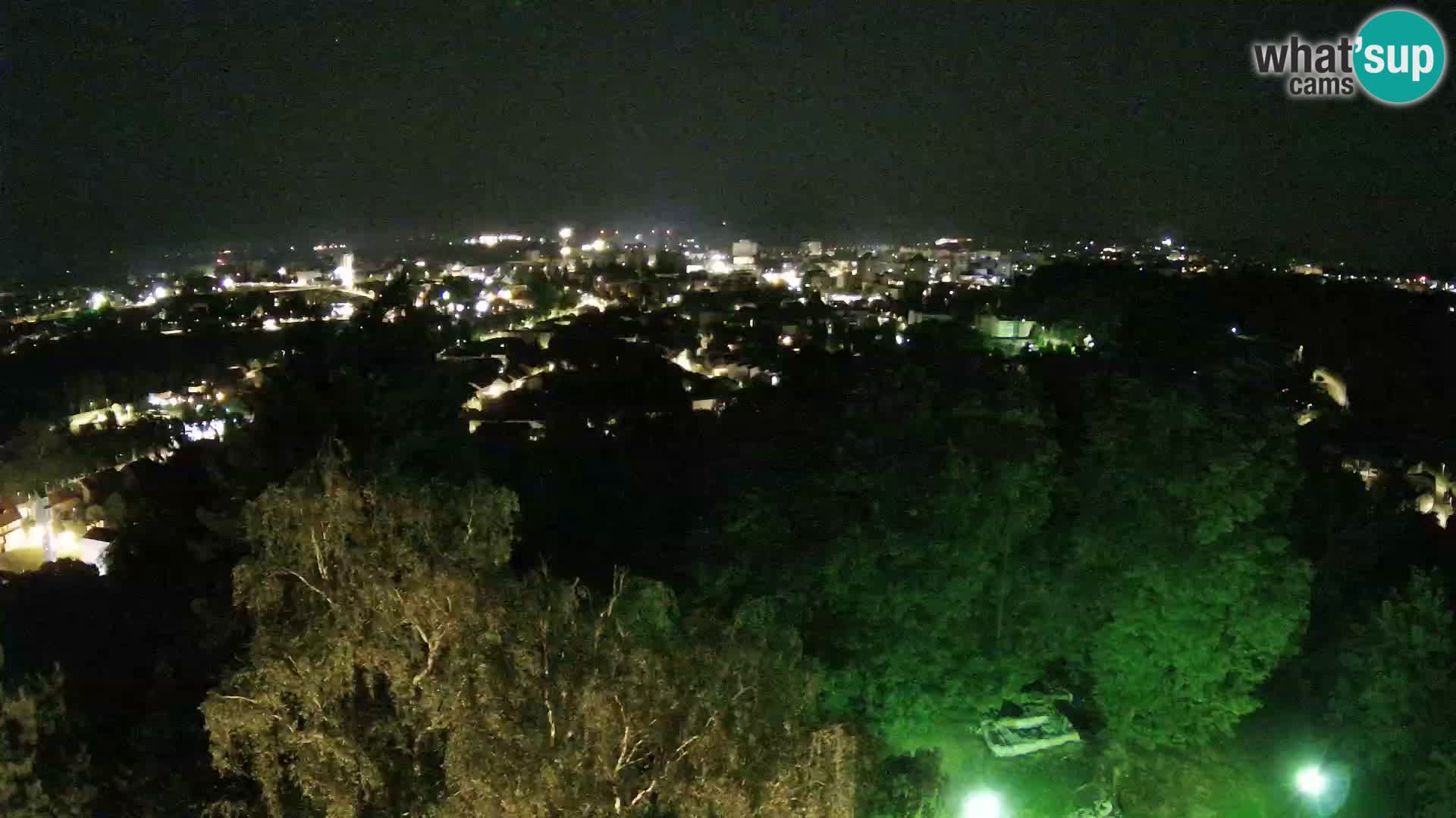 Spletna kamera Karlovac Dubovac grad – Pogled v živo na zgodovinsko znamenitost Karlovca