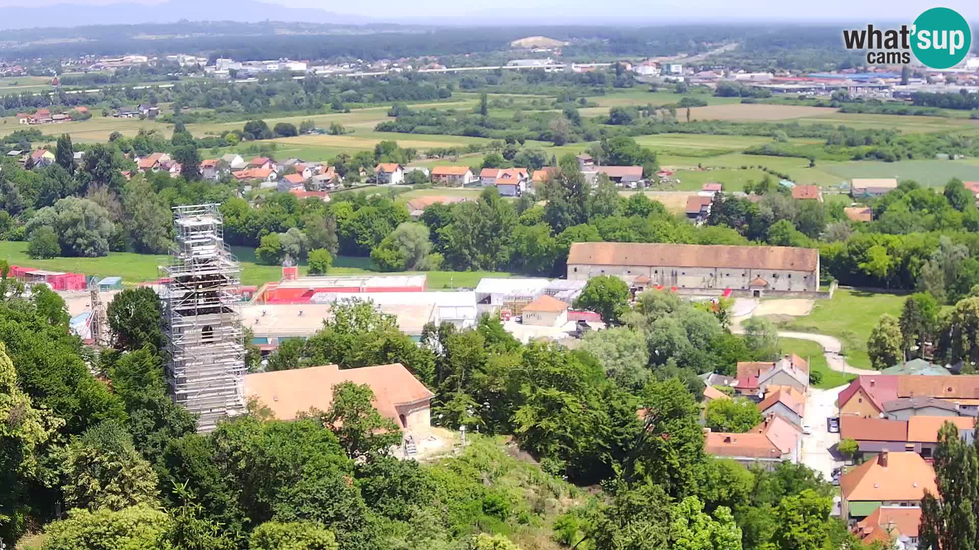 Spletna kamera Karlovac Dubovac grad – Pogled v živo na zgodovinsko znamenitost Karlovca