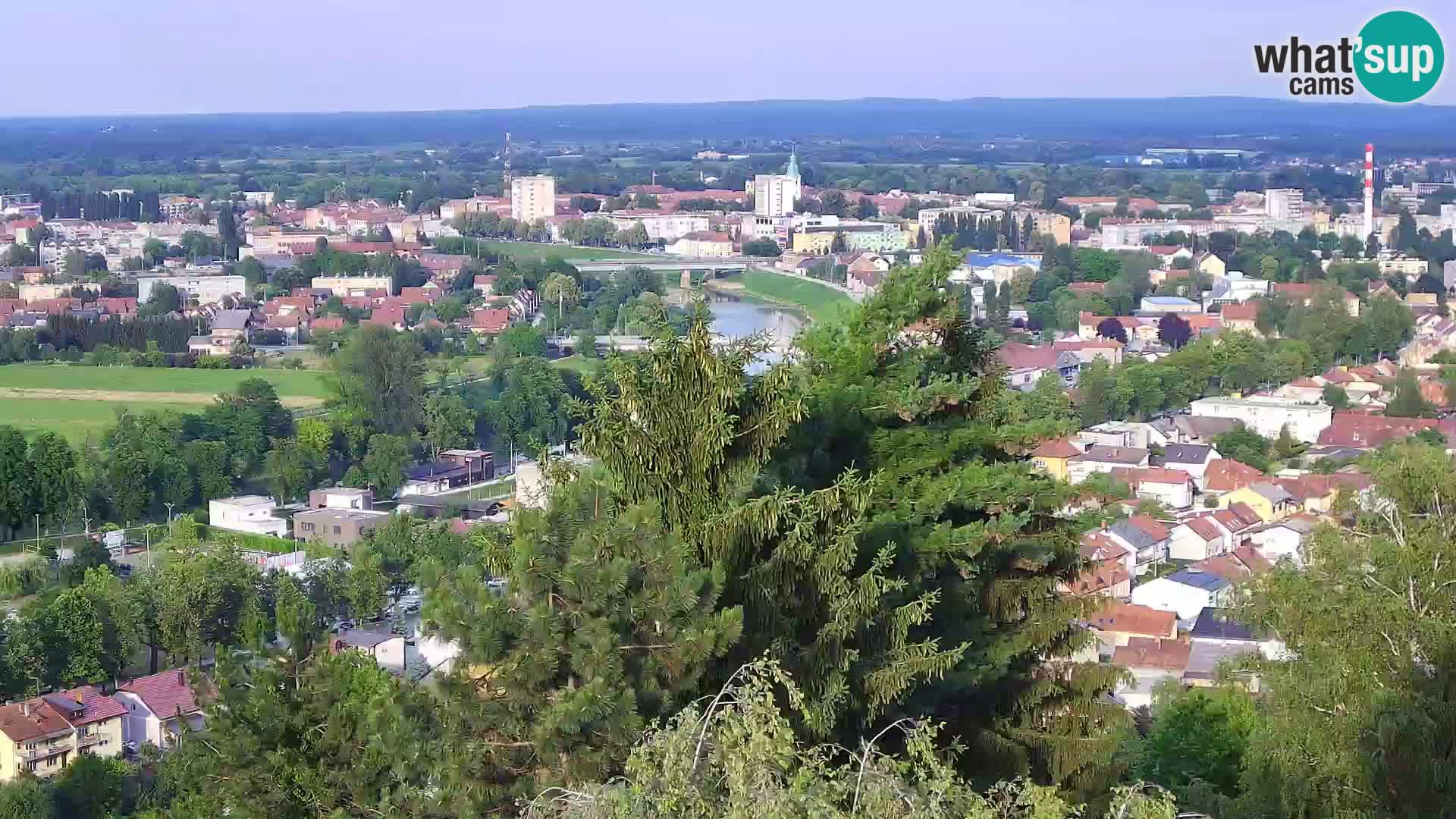 Spletna kamera Karlovac Dubovac grad – Pogled v živo na zgodovinsko znamenitost Karlovca