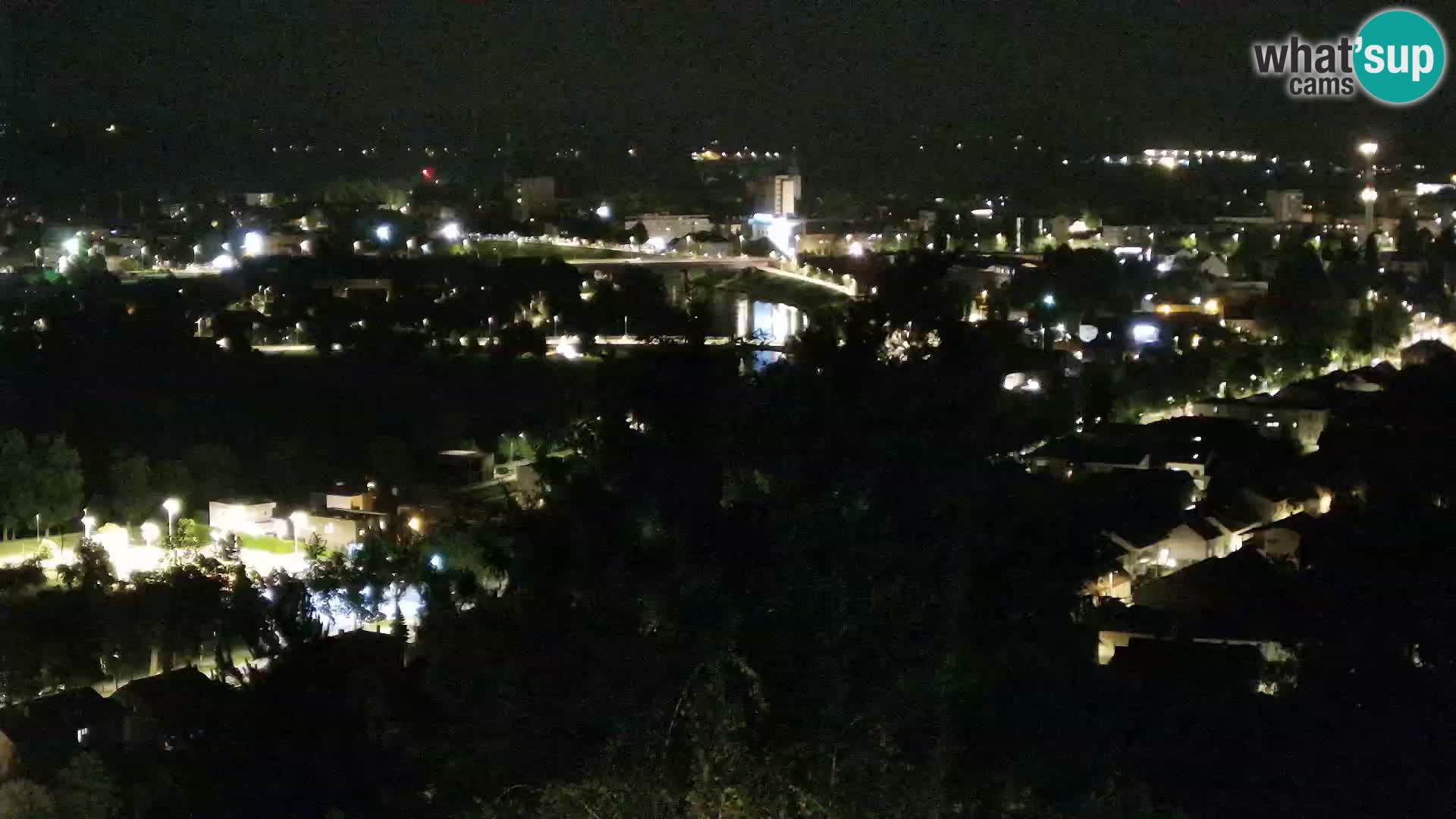 Spletna kamera Karlovac Dubovac grad – Pogled v živo na zgodovinsko znamenitost Karlovca