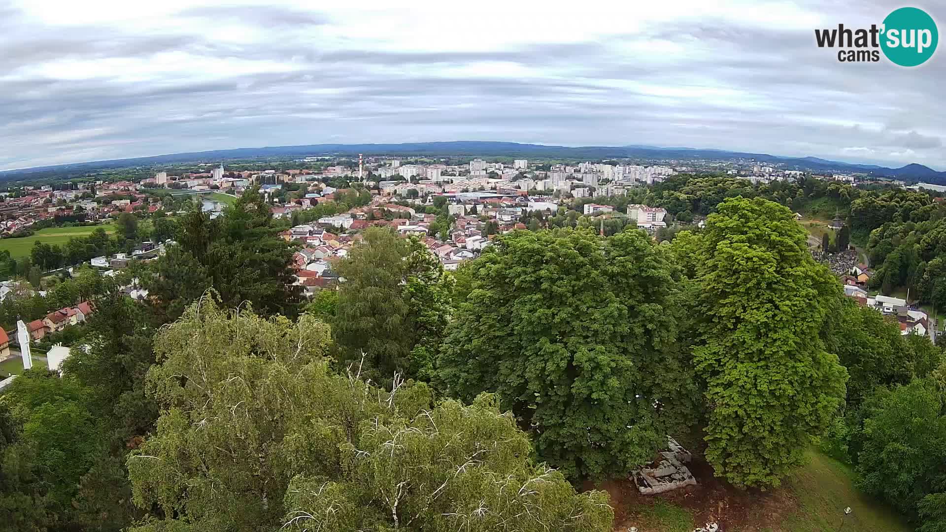 Web kamera Karlovac – Dvorac Dubovac uživo