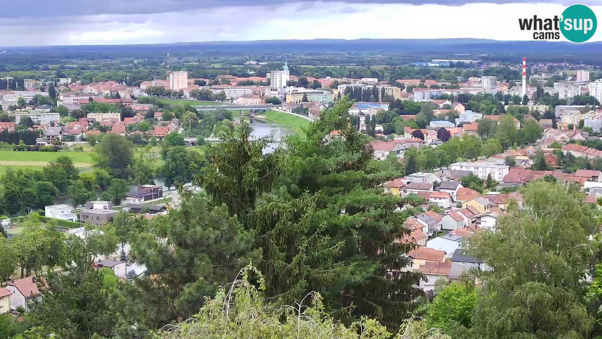 Spletna kamera Karlovac Dubovac grad – Pogled v živo na zgodovinsko znamenitost Karlovca