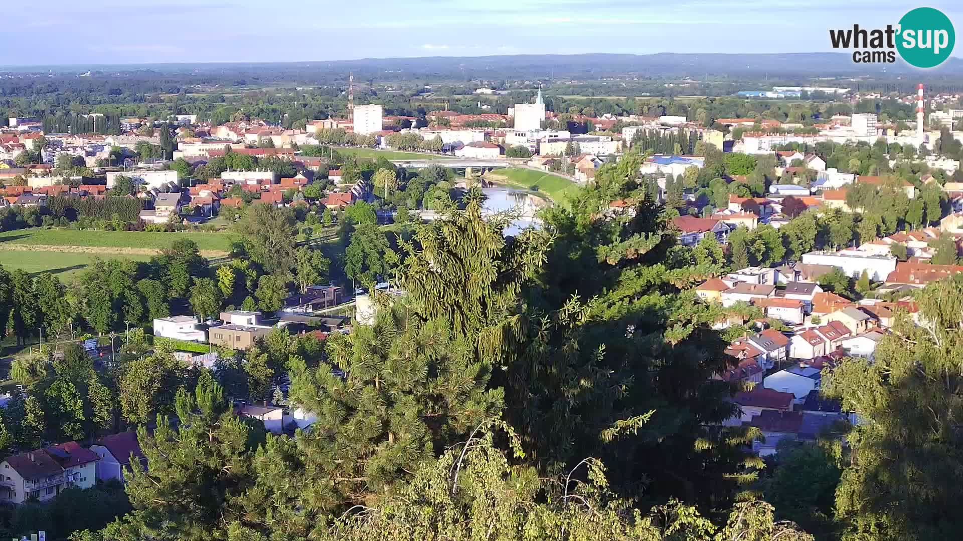Spletna kamera Karlovac Dubovac grad – Pogled v živo na zgodovinsko znamenitost Karlovca