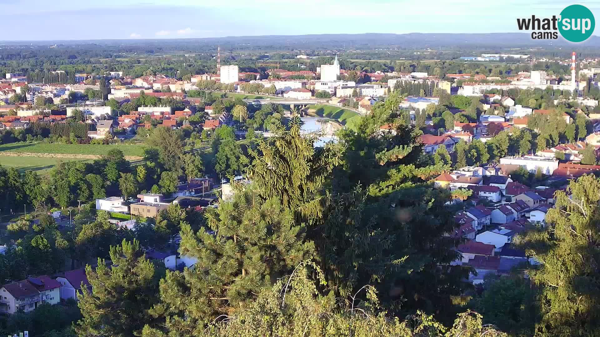 Spletna kamera Karlovac Dubovac grad – Pogled v živo na zgodovinsko znamenitost Karlovca