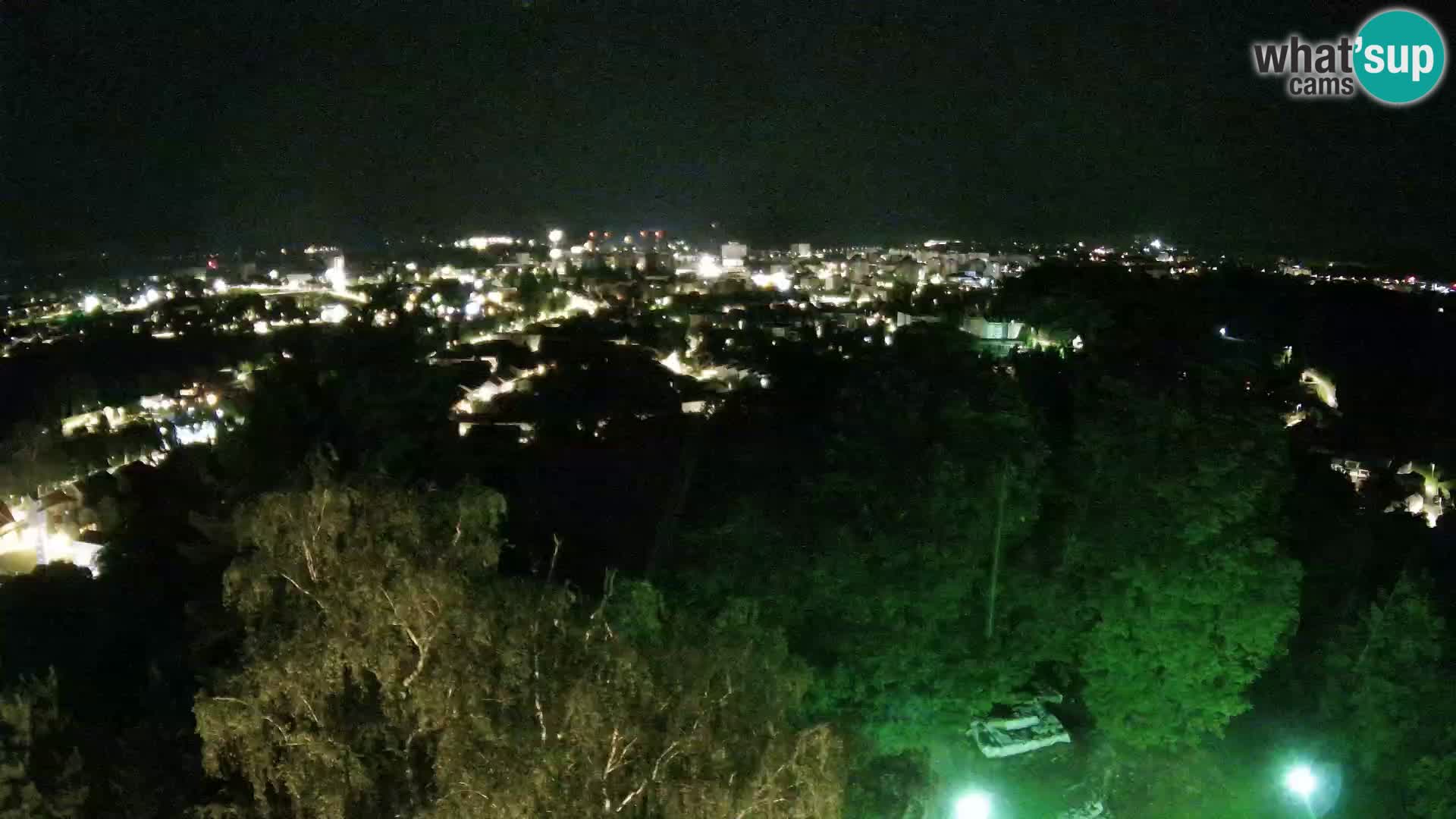 Spletna kamera Karlovac Dubovac grad – Pogled v živo na zgodovinsko znamenitost Karlovca