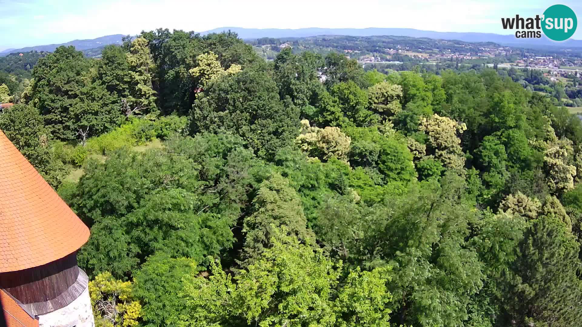 Spletna kamera Karlovac Dubovac grad – Pogled v živo na zgodovinsko znamenitost Karlovca