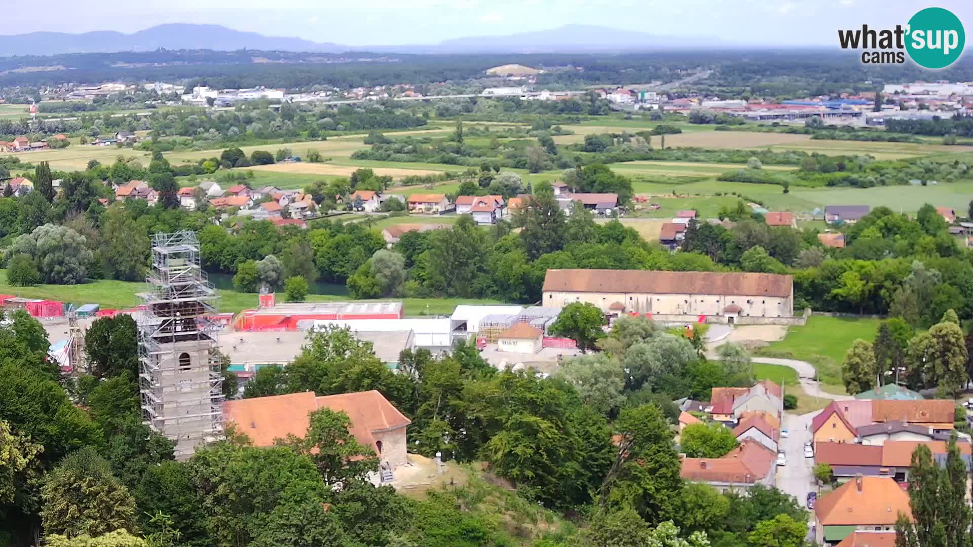 Spletna kamera Karlovac Dubovac grad – Pogled v živo na zgodovinsko znamenitost Karlovca
