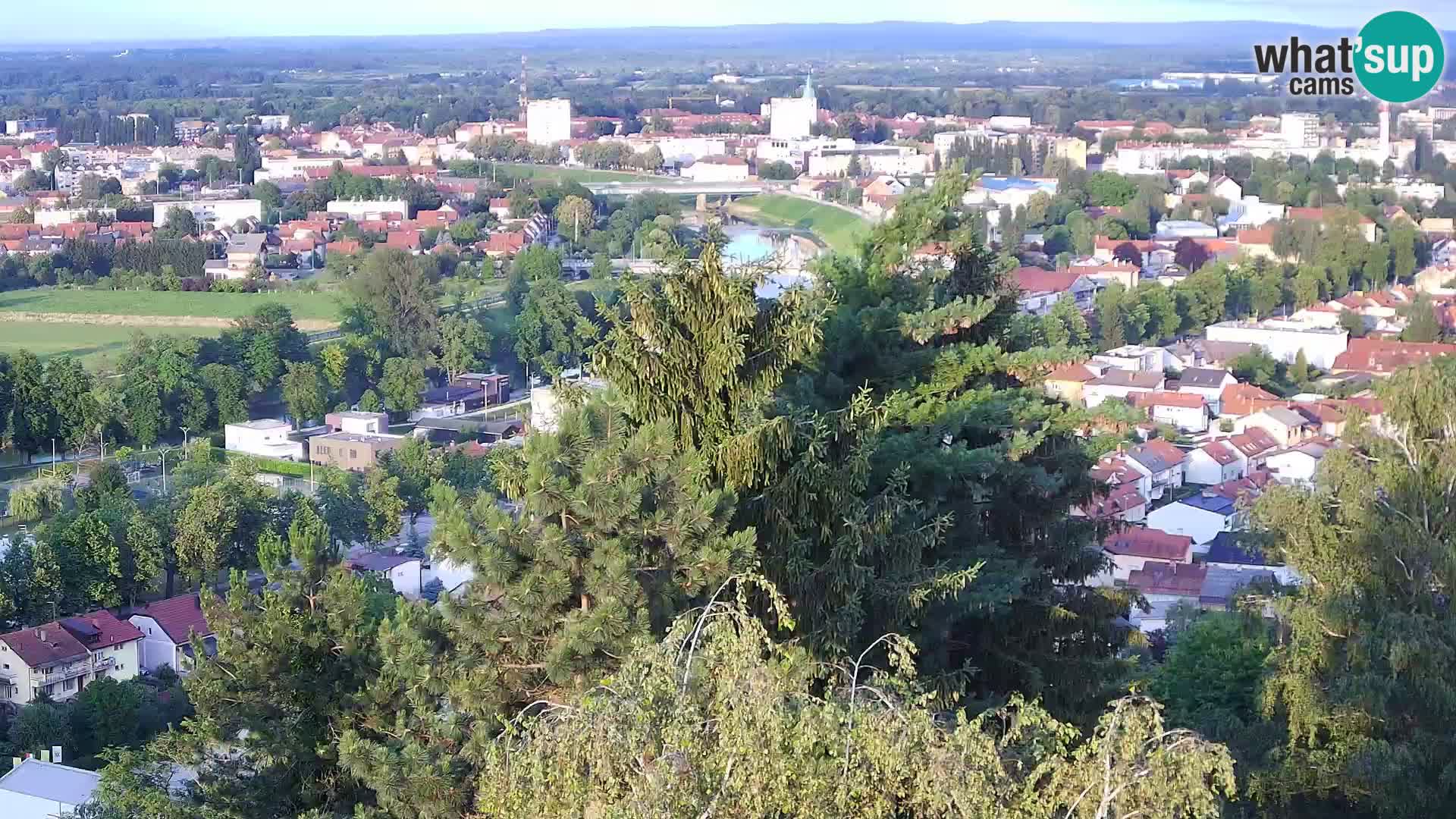 Spletna kamera Karlovac Dubovac grad – Pogled v živo na zgodovinsko znamenitost Karlovca