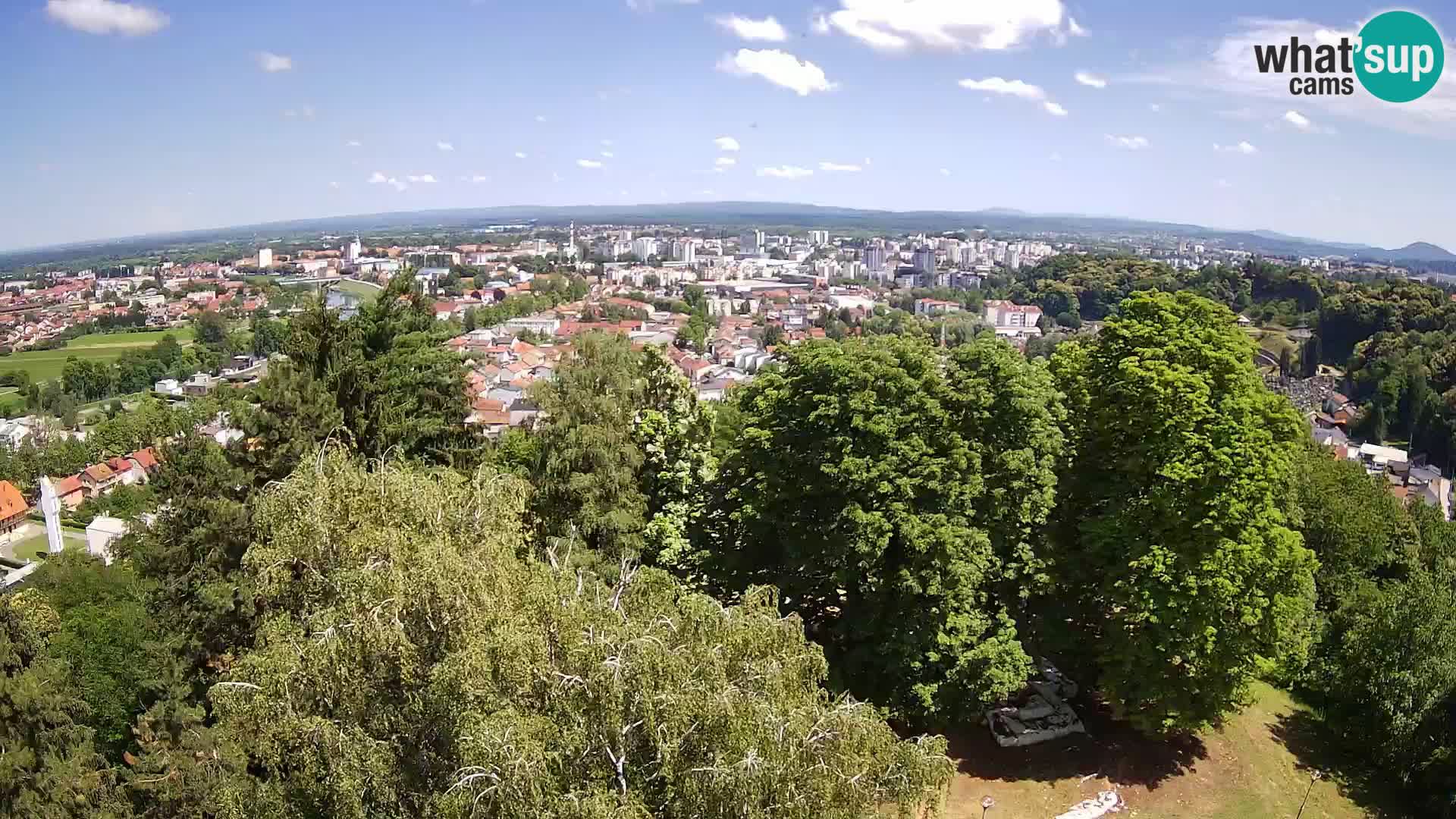 Spletna kamera Karlovac Dubovac grad – Pogled v živo na zgodovinsko znamenitost Karlovca