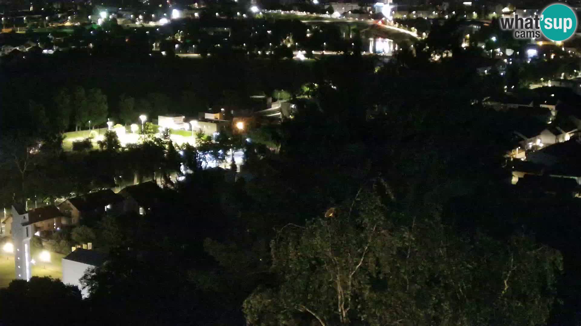 Spletna kamera Karlovac Dubovac grad – Pogled v živo na zgodovinsko znamenitost Karlovca