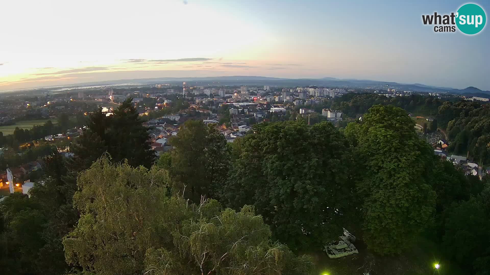 Web kamera Karlovac – Dvorac Dubovac uživo