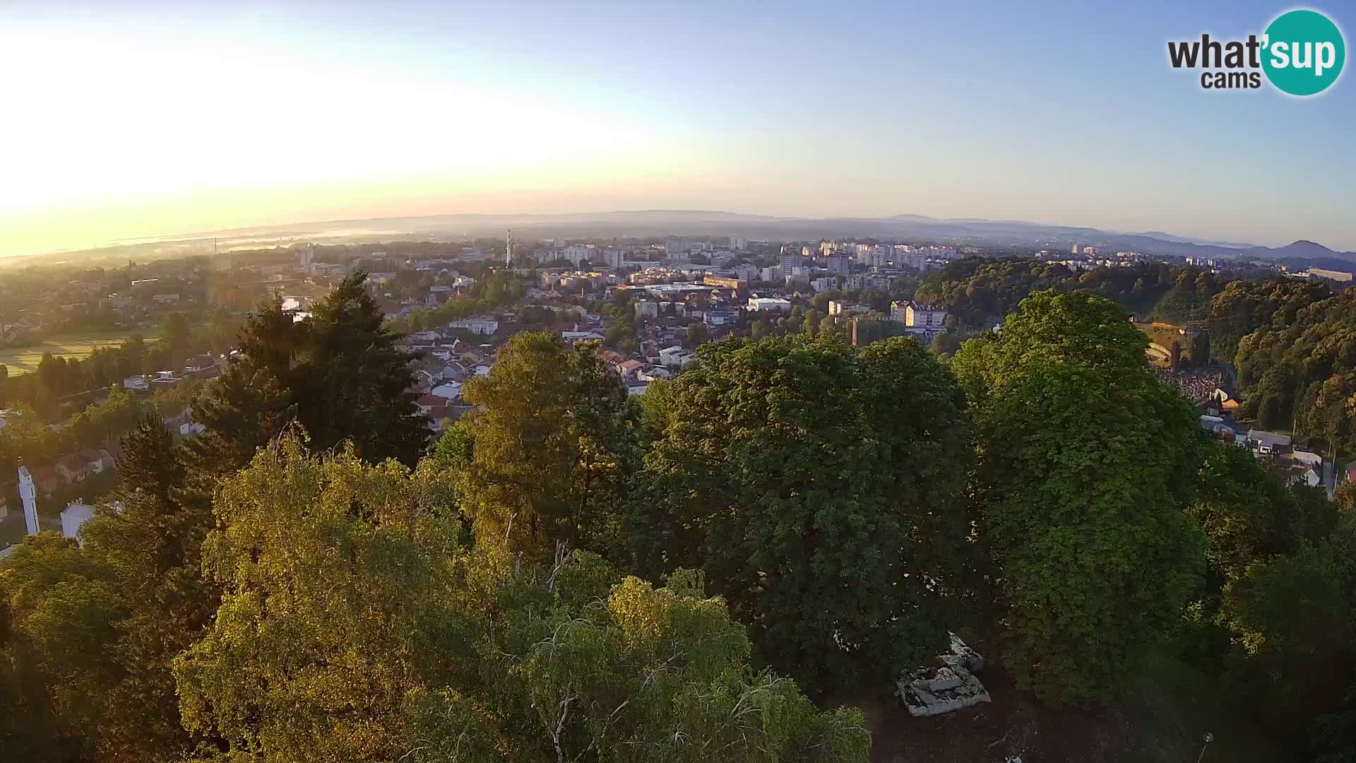Webcam Karlovac Dubovac Castle – Live View of Karlovac’s Historic Landmark