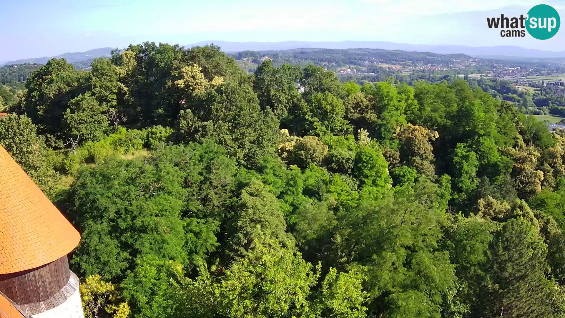 Spletna kamera Karlovac Dubovac grad – Pogled v živo na zgodovinsko znamenitost Karlovca