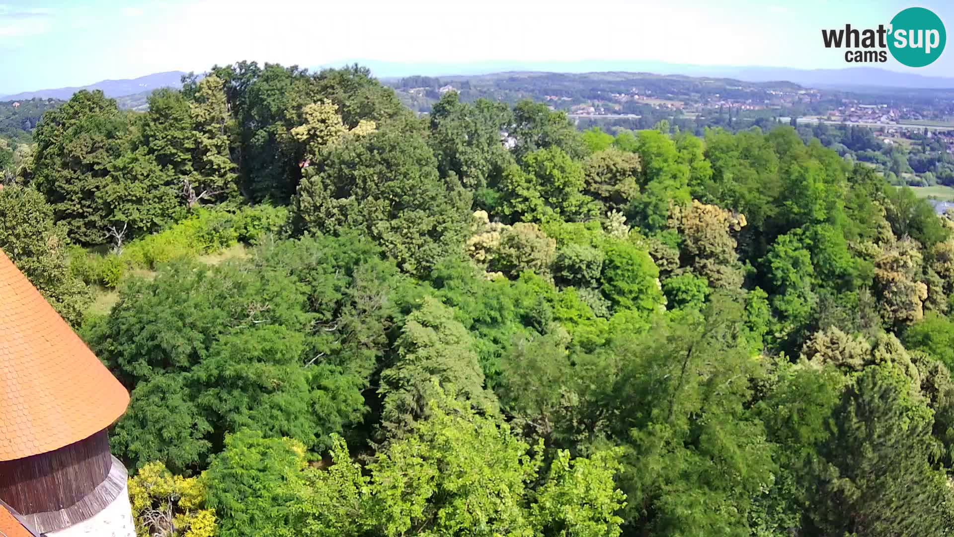 Spletna kamera Karlovac Dubovac grad – Pogled v živo na zgodovinsko znamenitost Karlovca