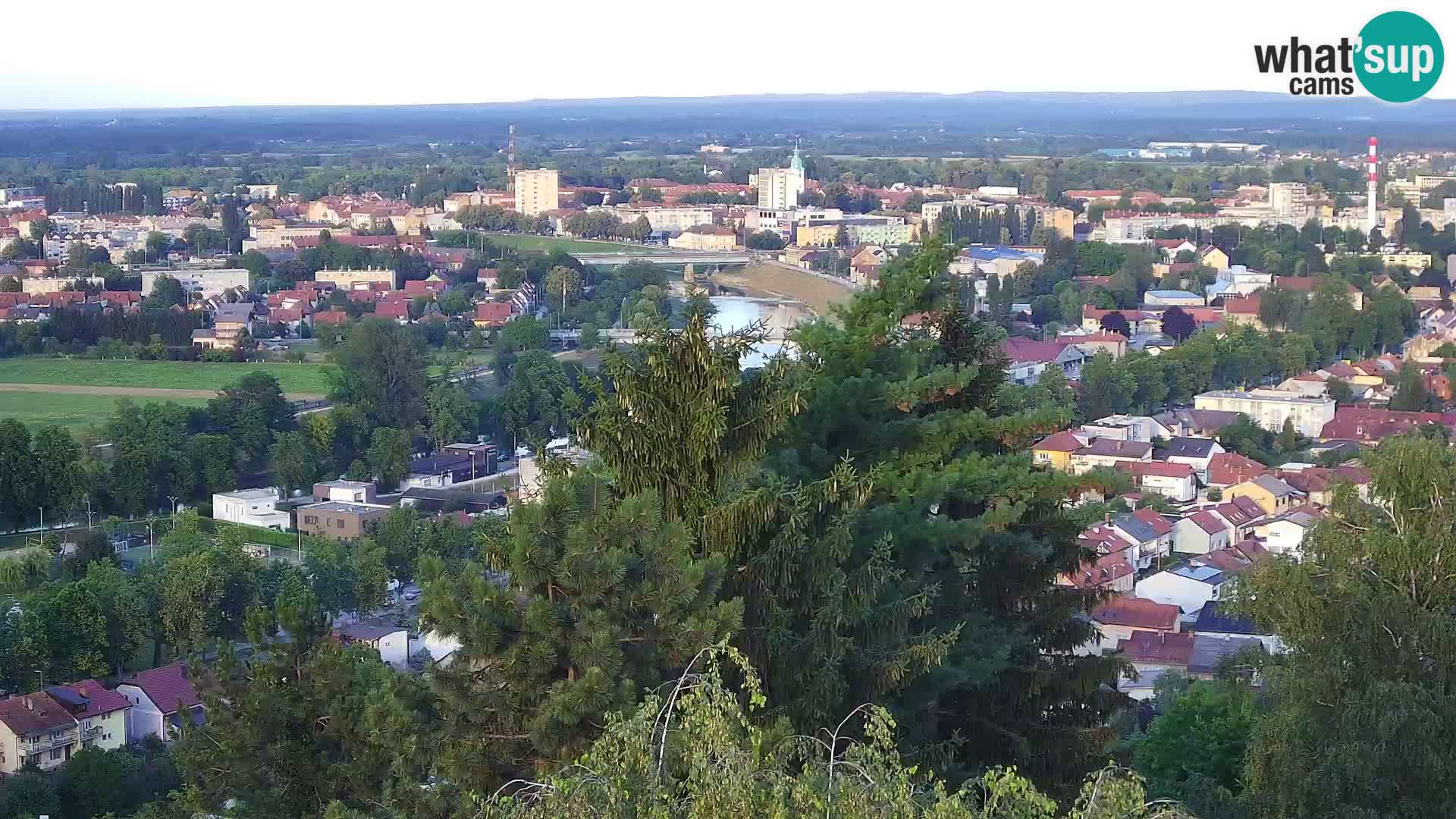 Spletna kamera Karlovac Dubovac grad – Pogled v živo na zgodovinsko znamenitost Karlovca
